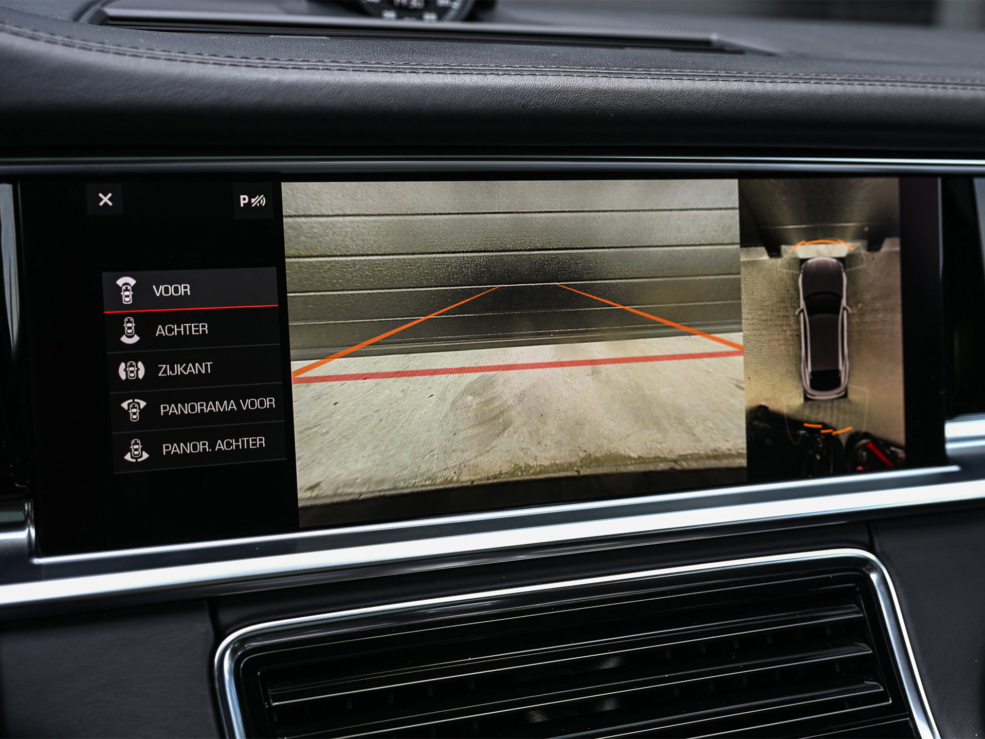 Porsche Panamera - 18