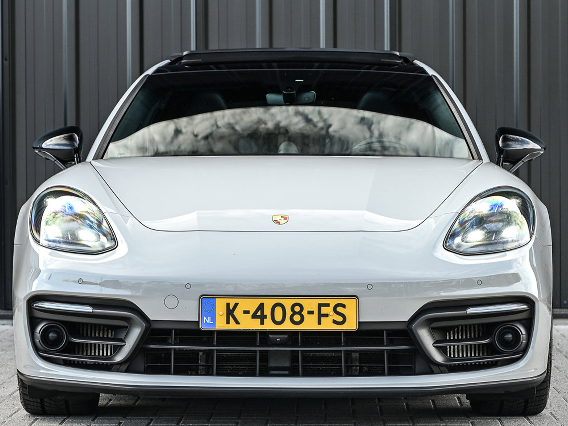 Porsche Panamera - 27