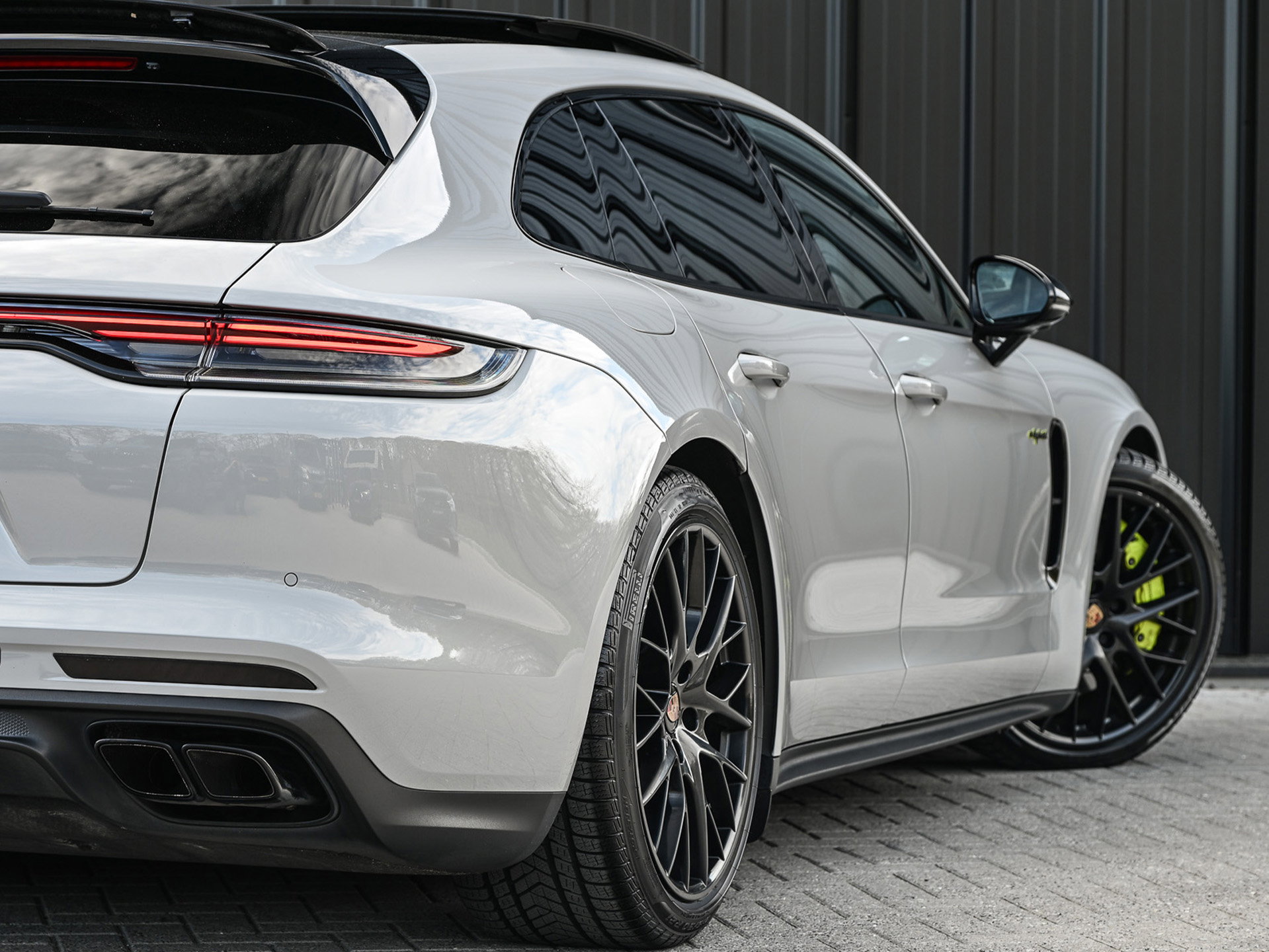 Porsche Panamera - 31