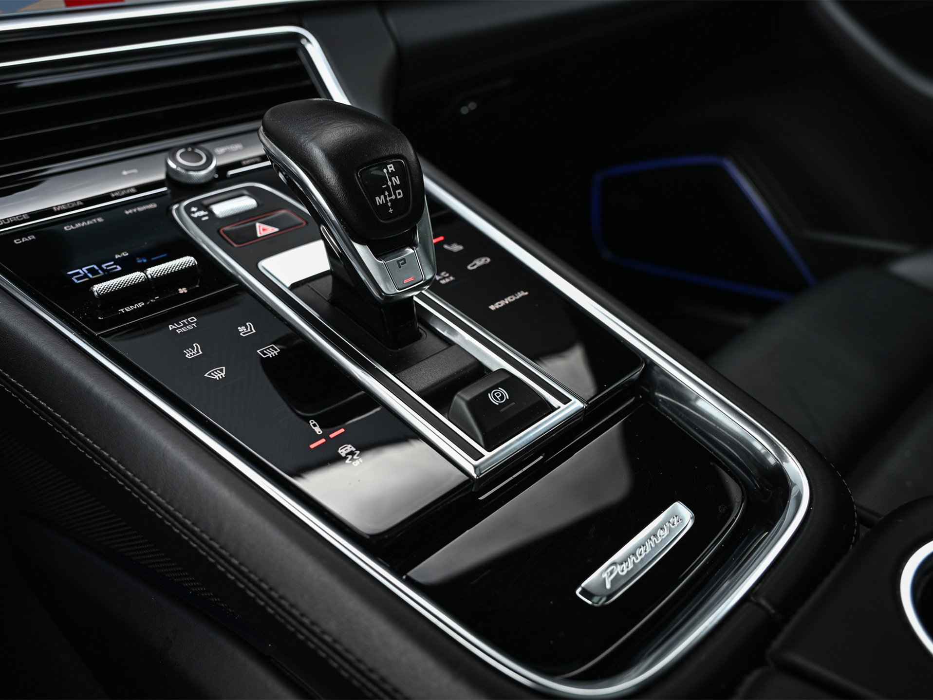 Porsche Panamera - 37