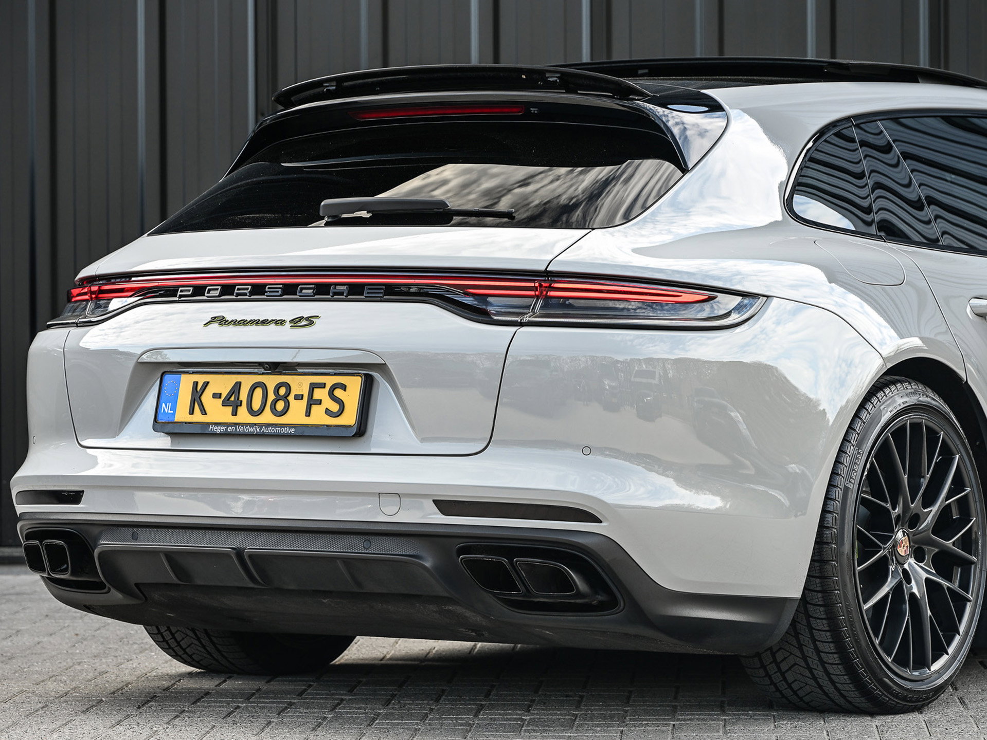 Porsche Panamera - 46
