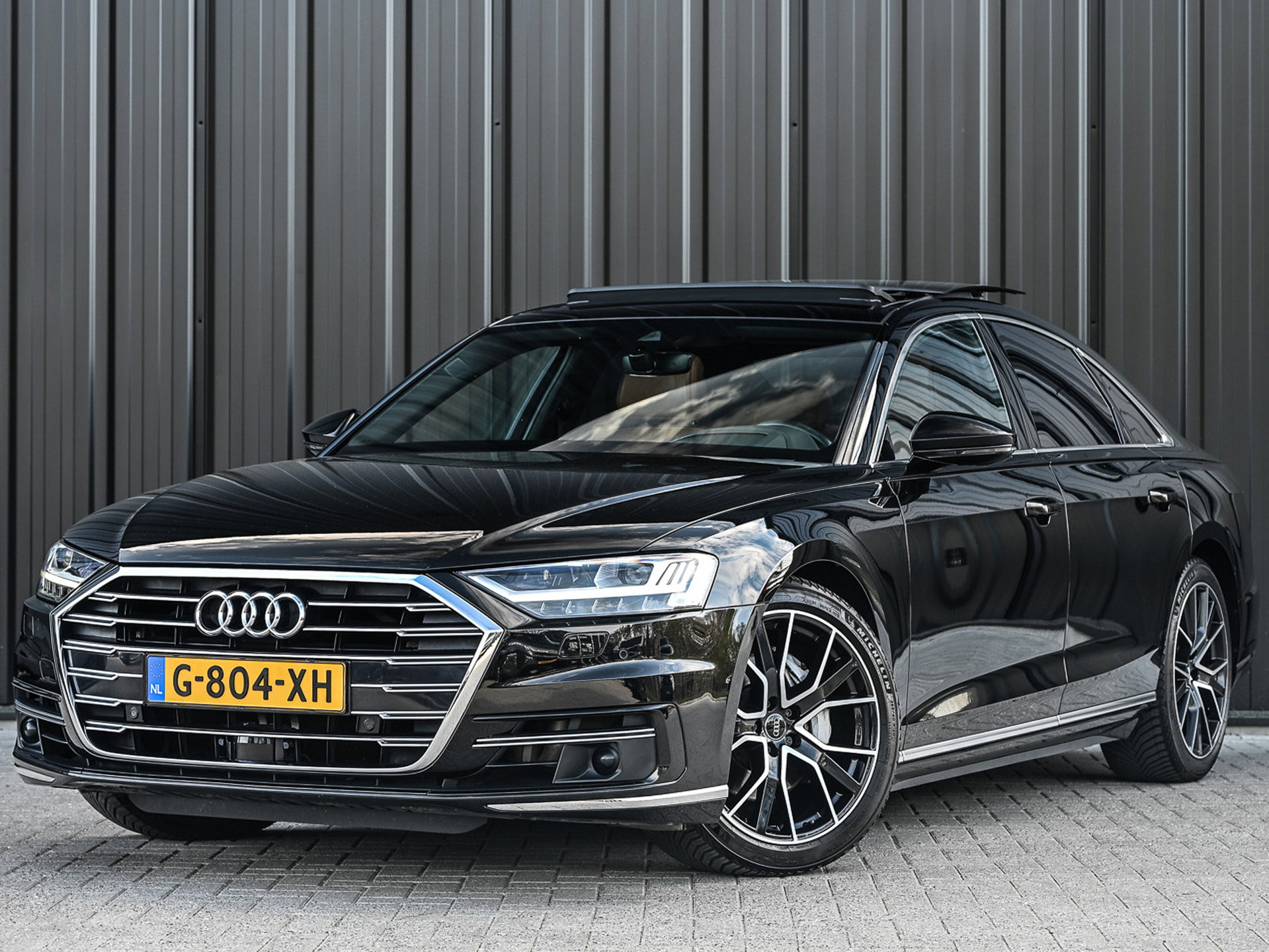 Audi A8 - 0