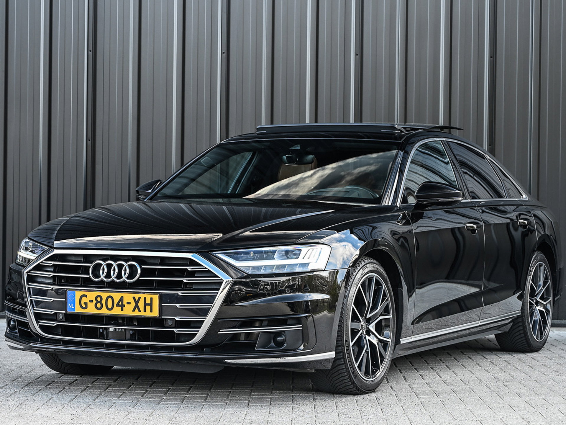 Audi A8 - 6