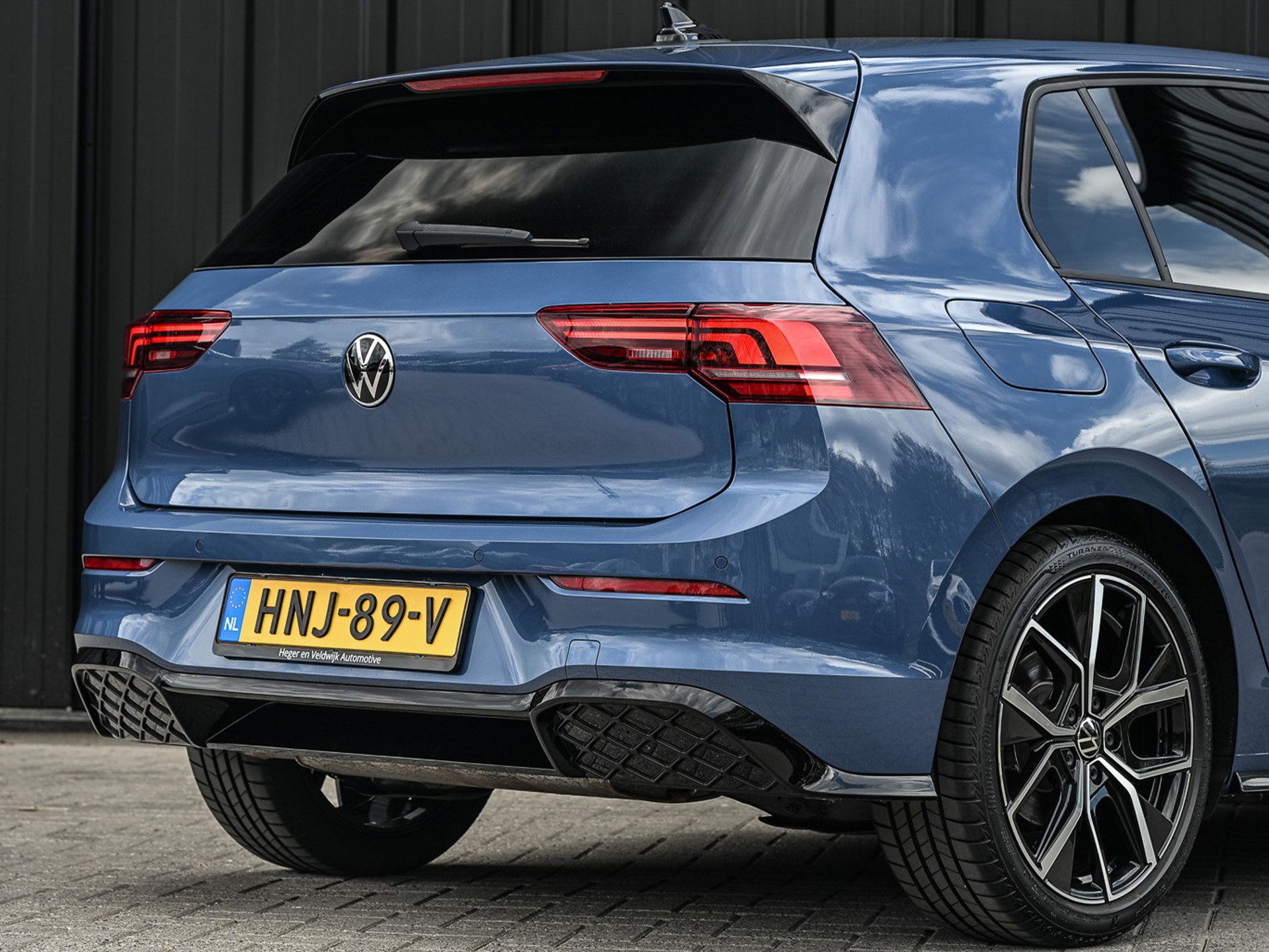 Volkswagen Golf - 27