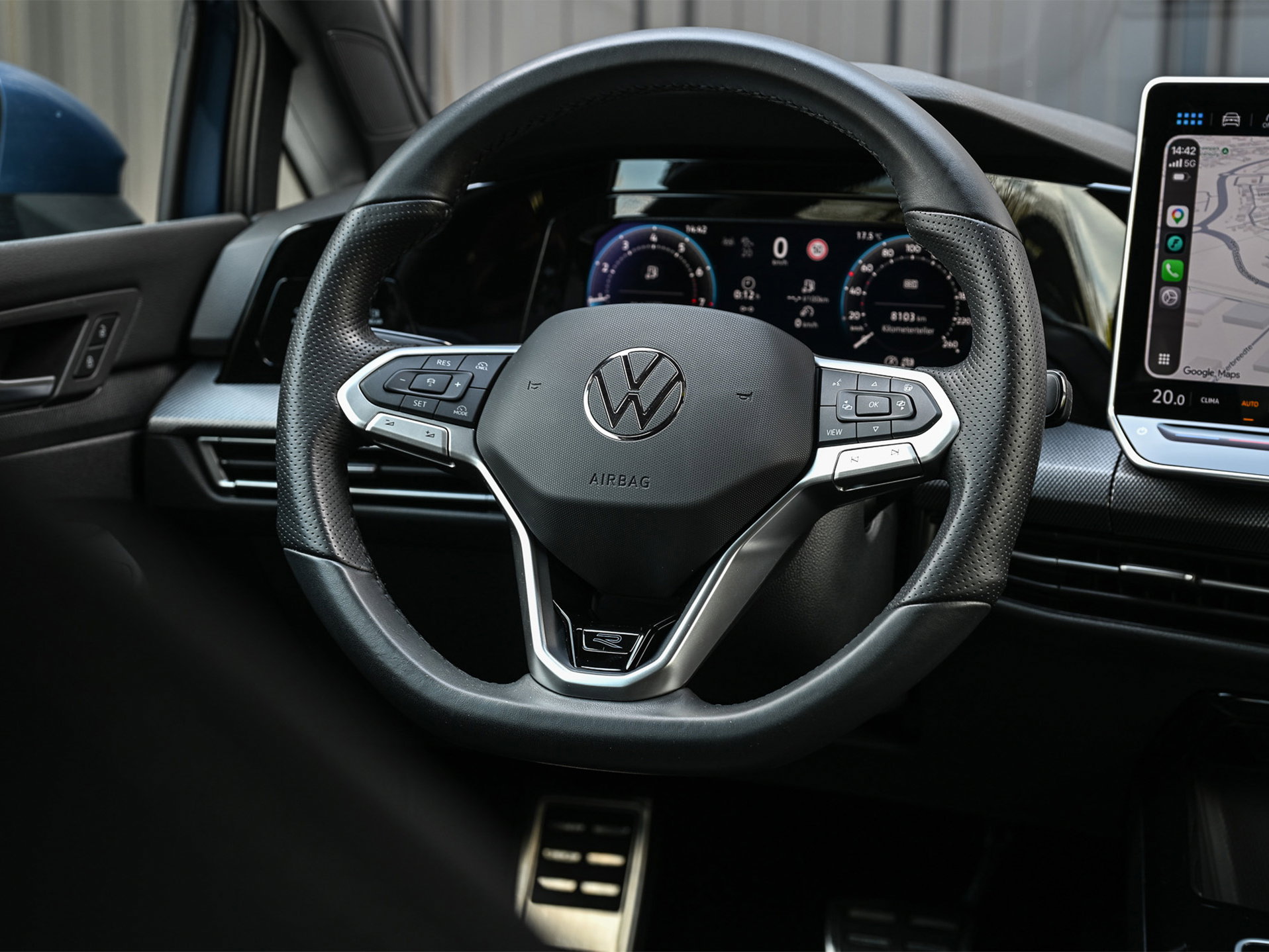 Volkswagen Golf - 35