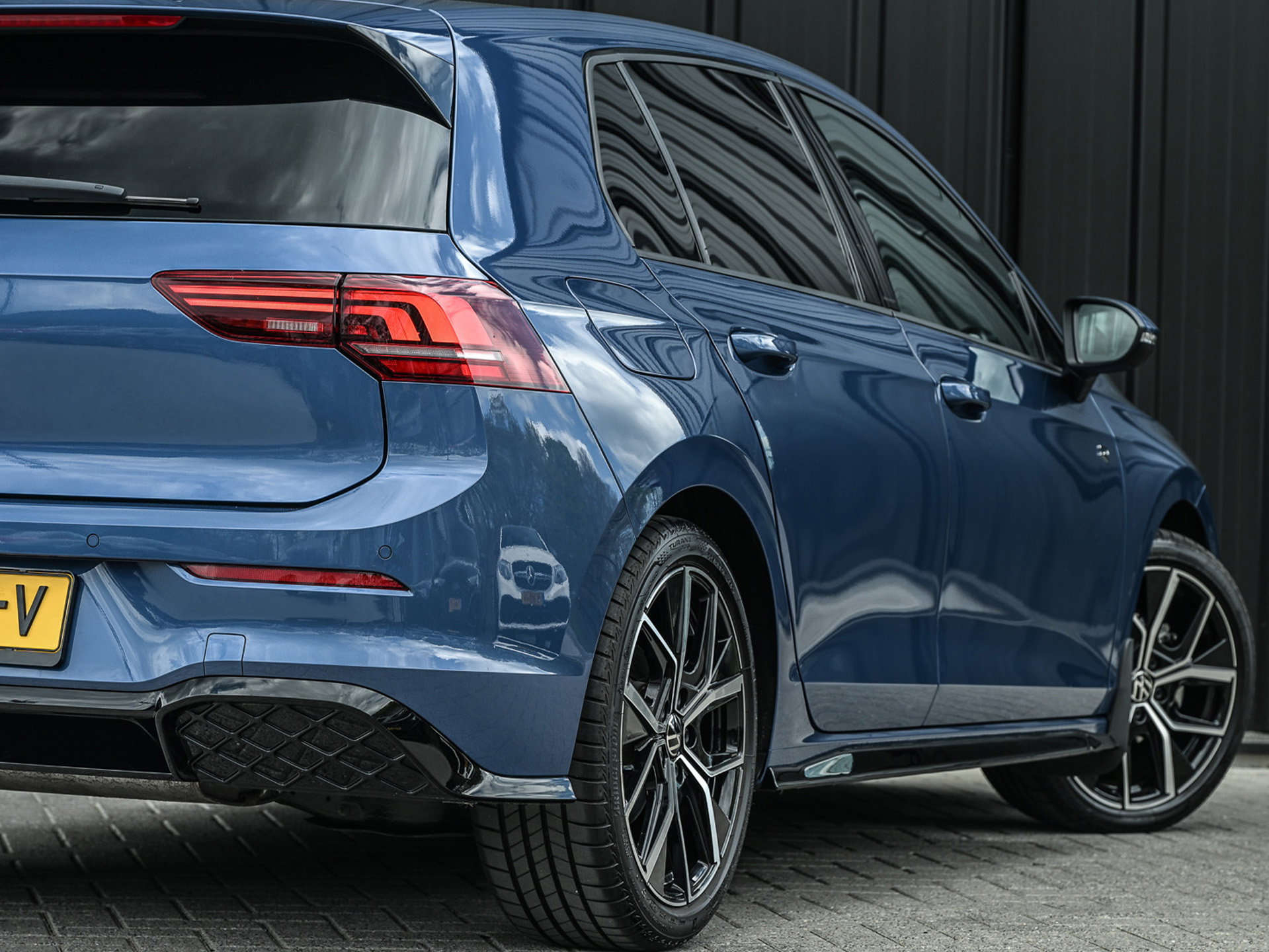 Volkswagen Golf - 44