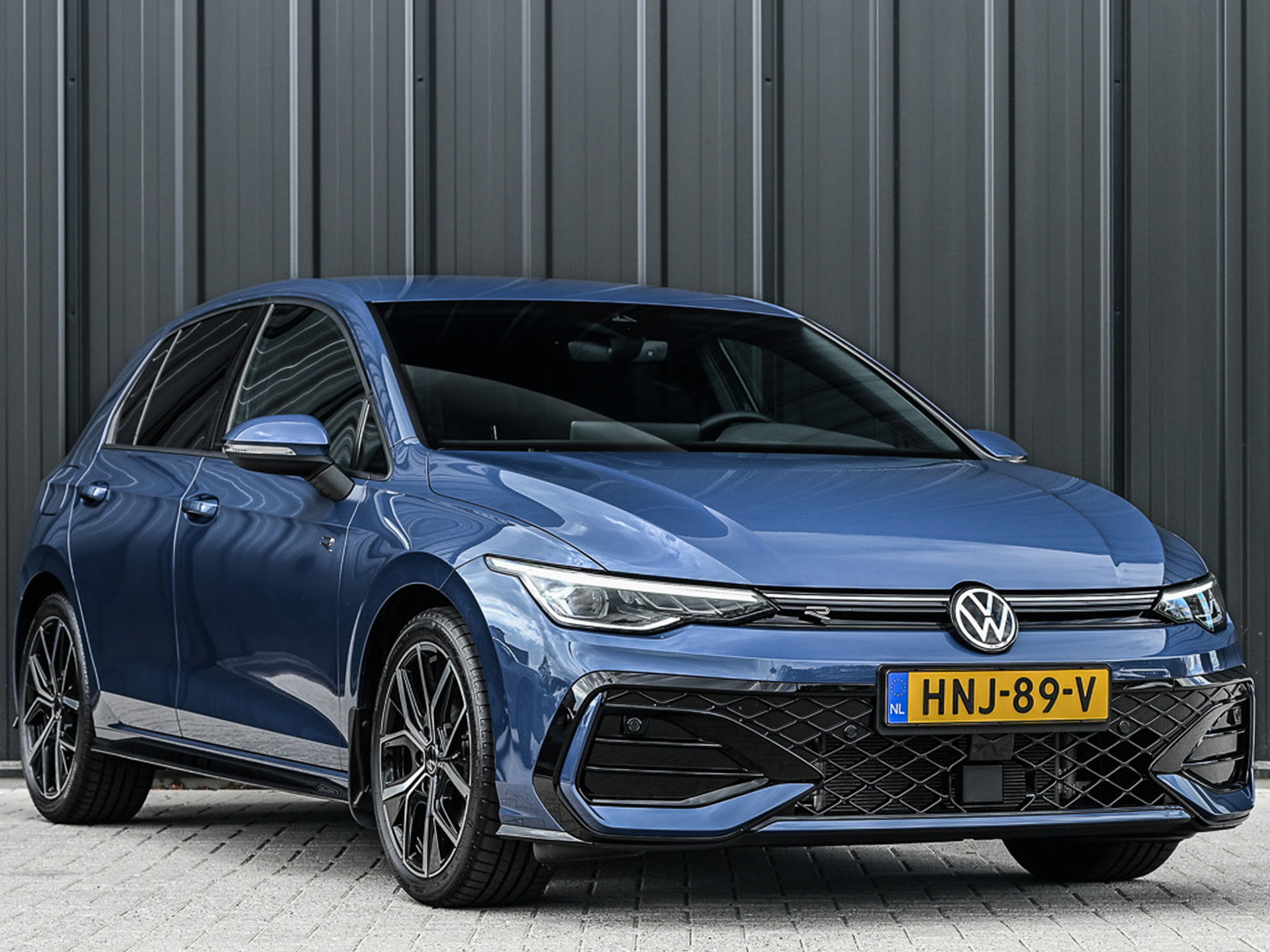 Volkswagen Golf - 46