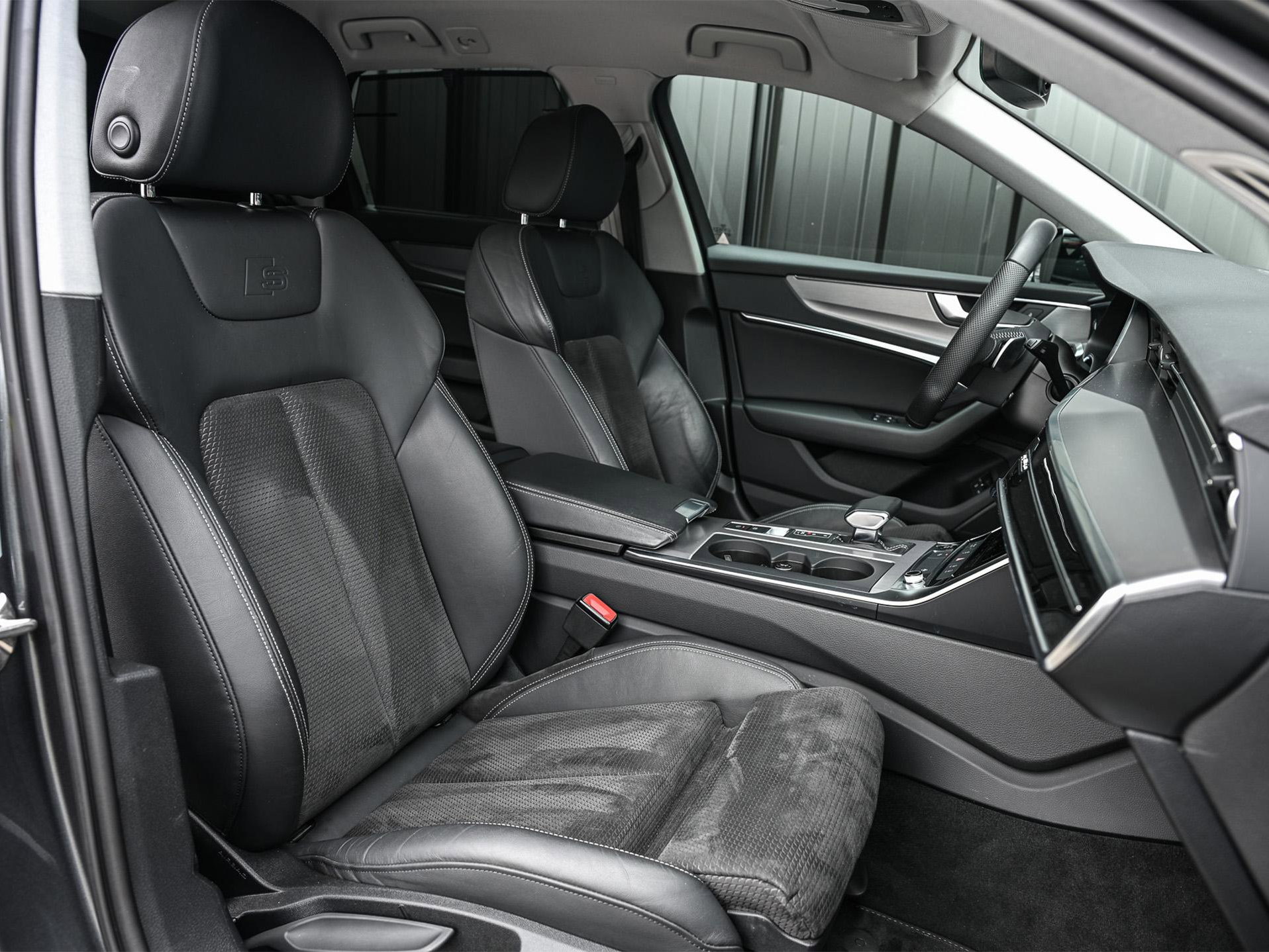Audi A6 - 1