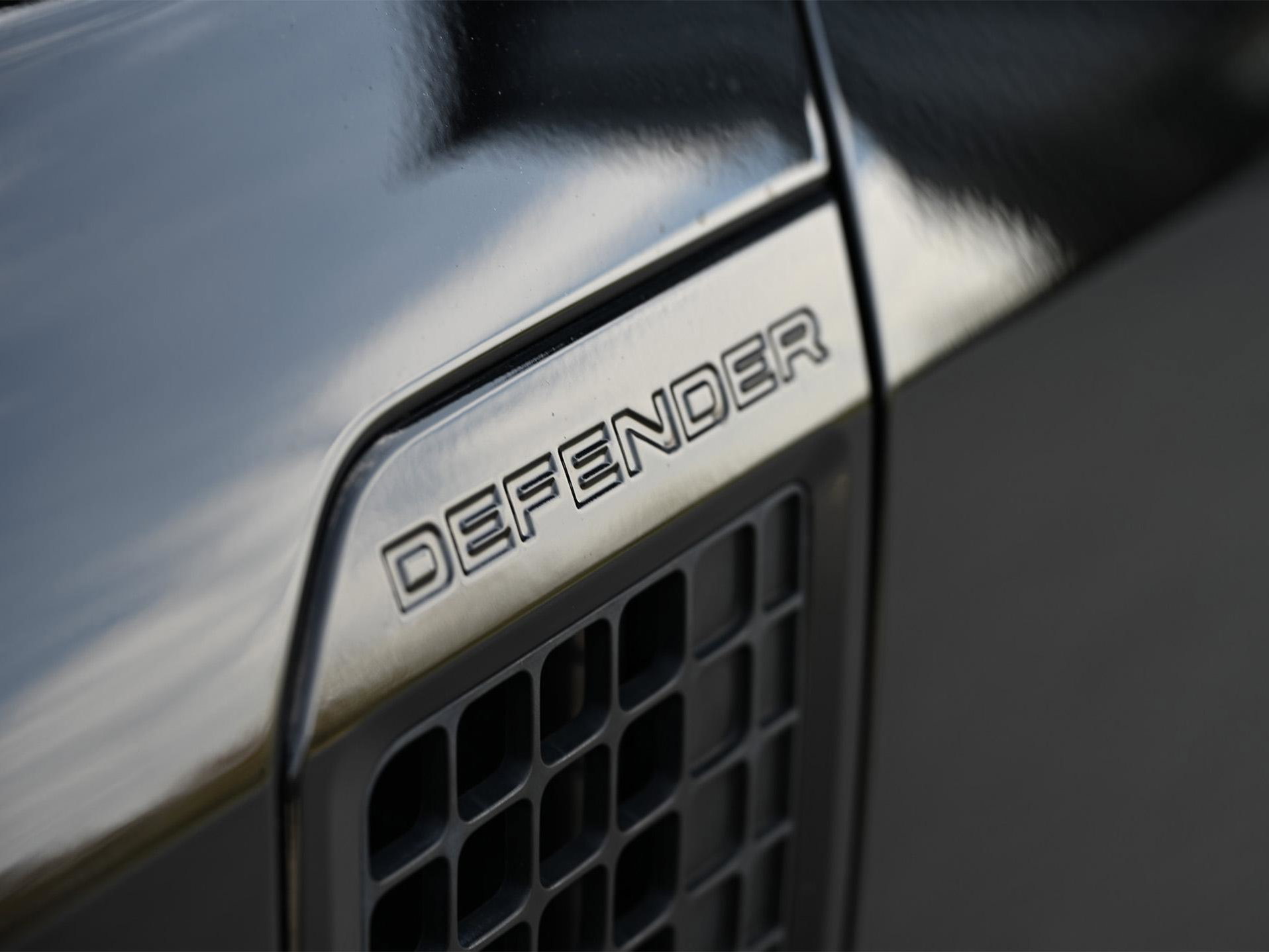 Land Rover Defender - 31