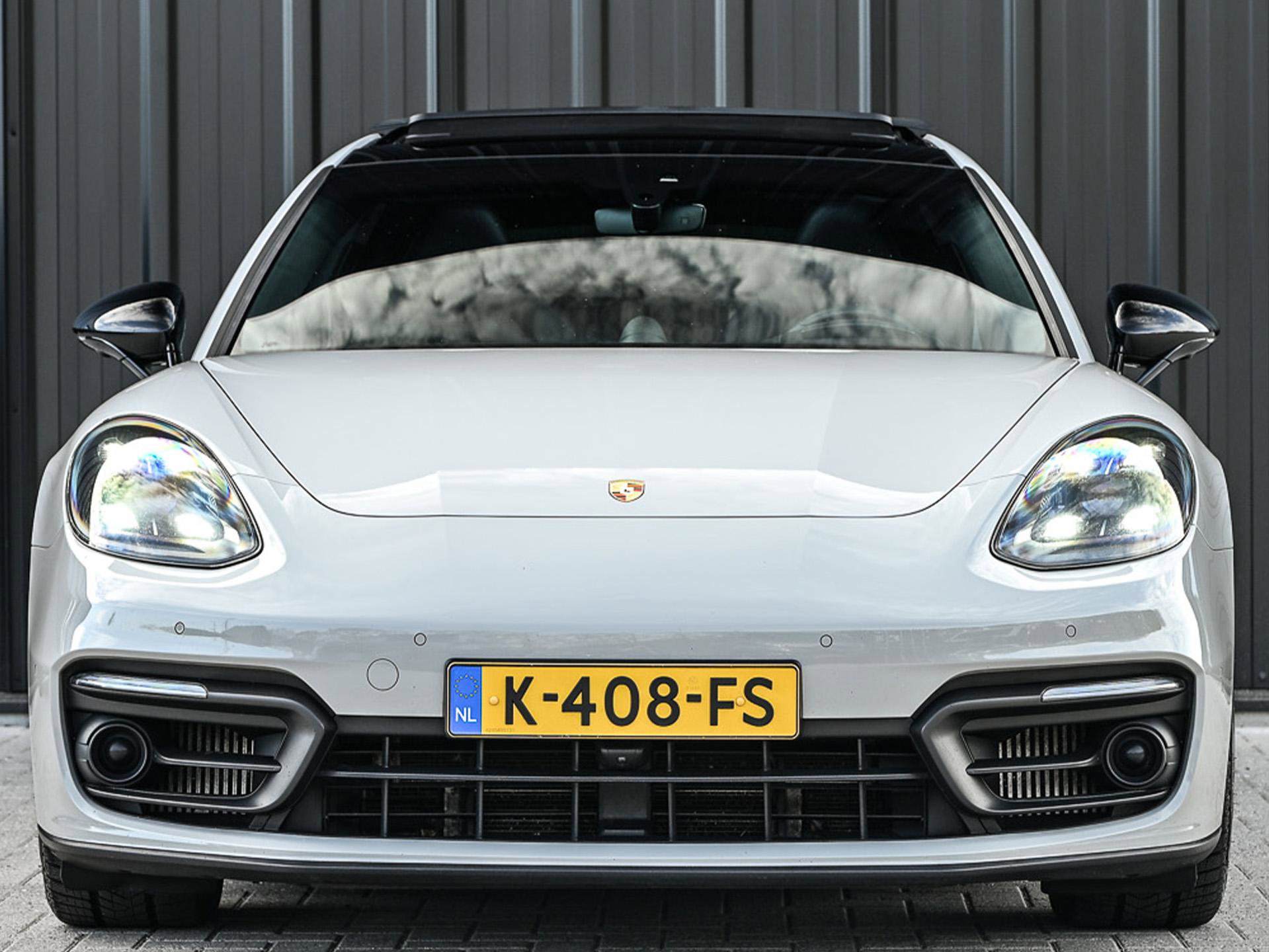 Porsche Panamera - 27