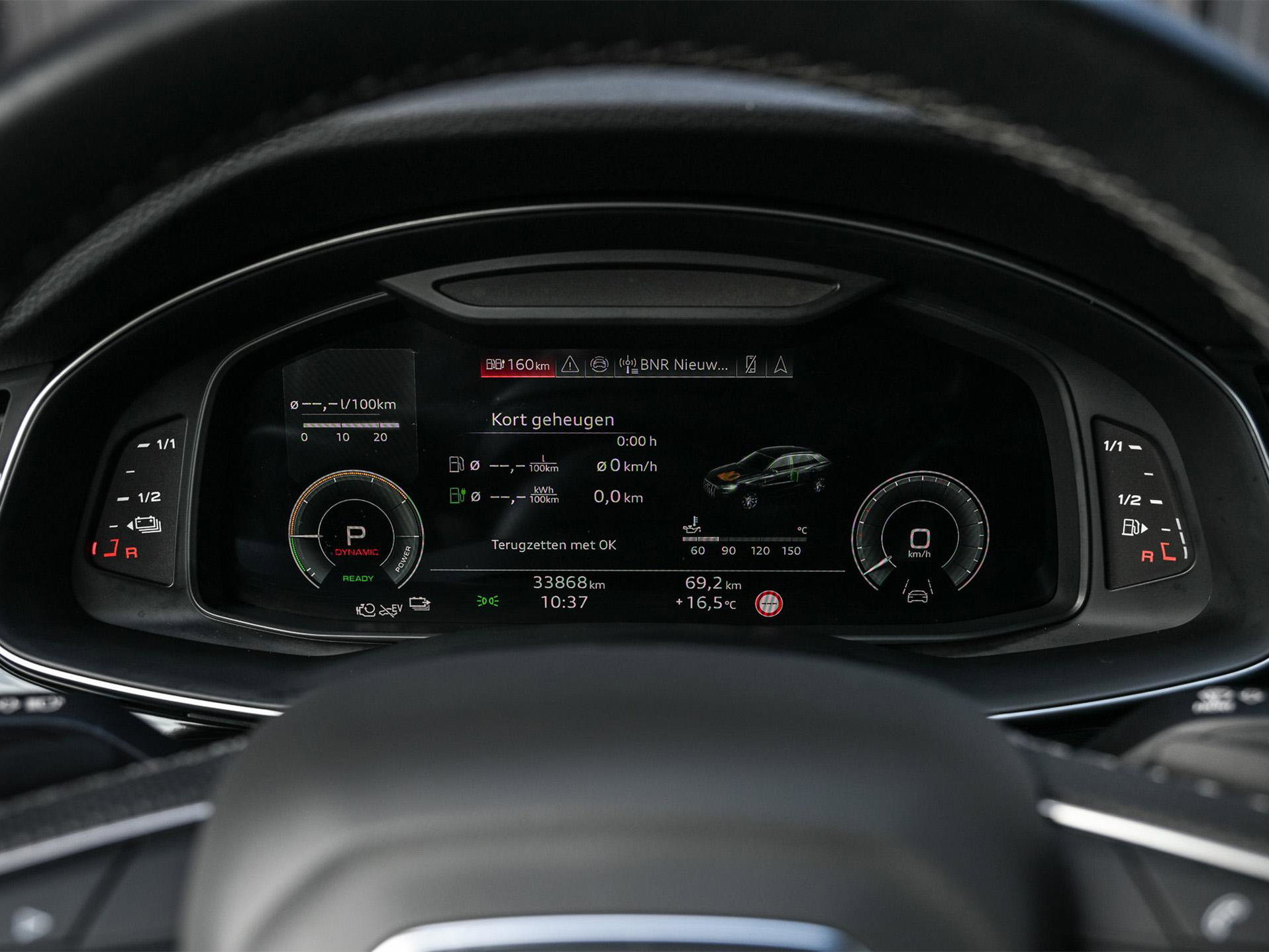 Audi Q8 - 8