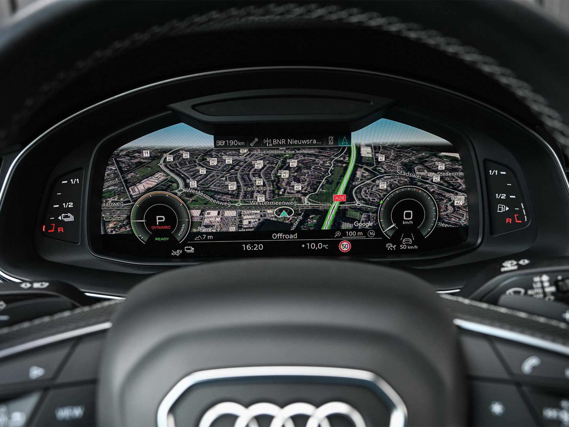 Audi Q8 - 32
