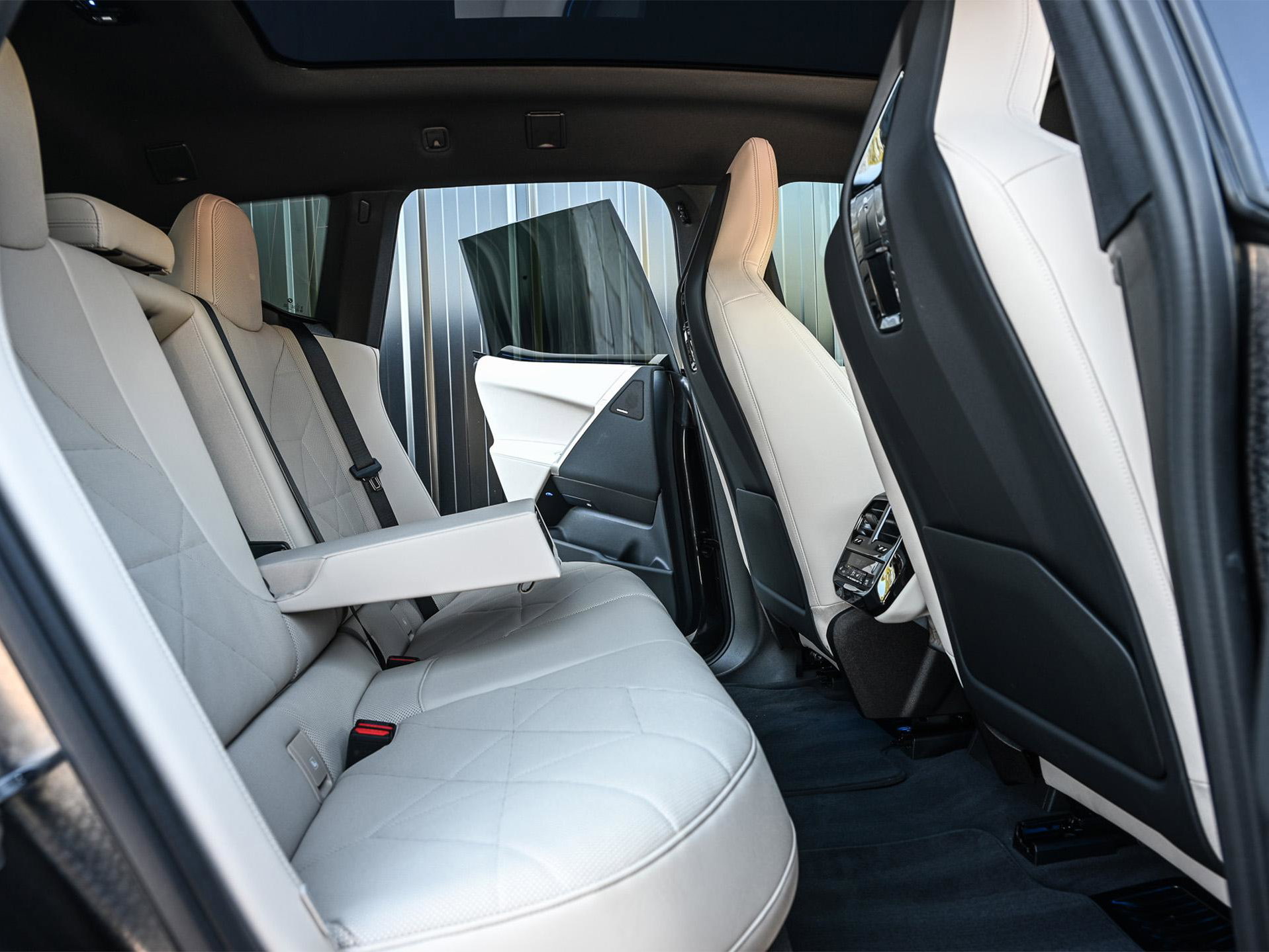 BMW iX - 53