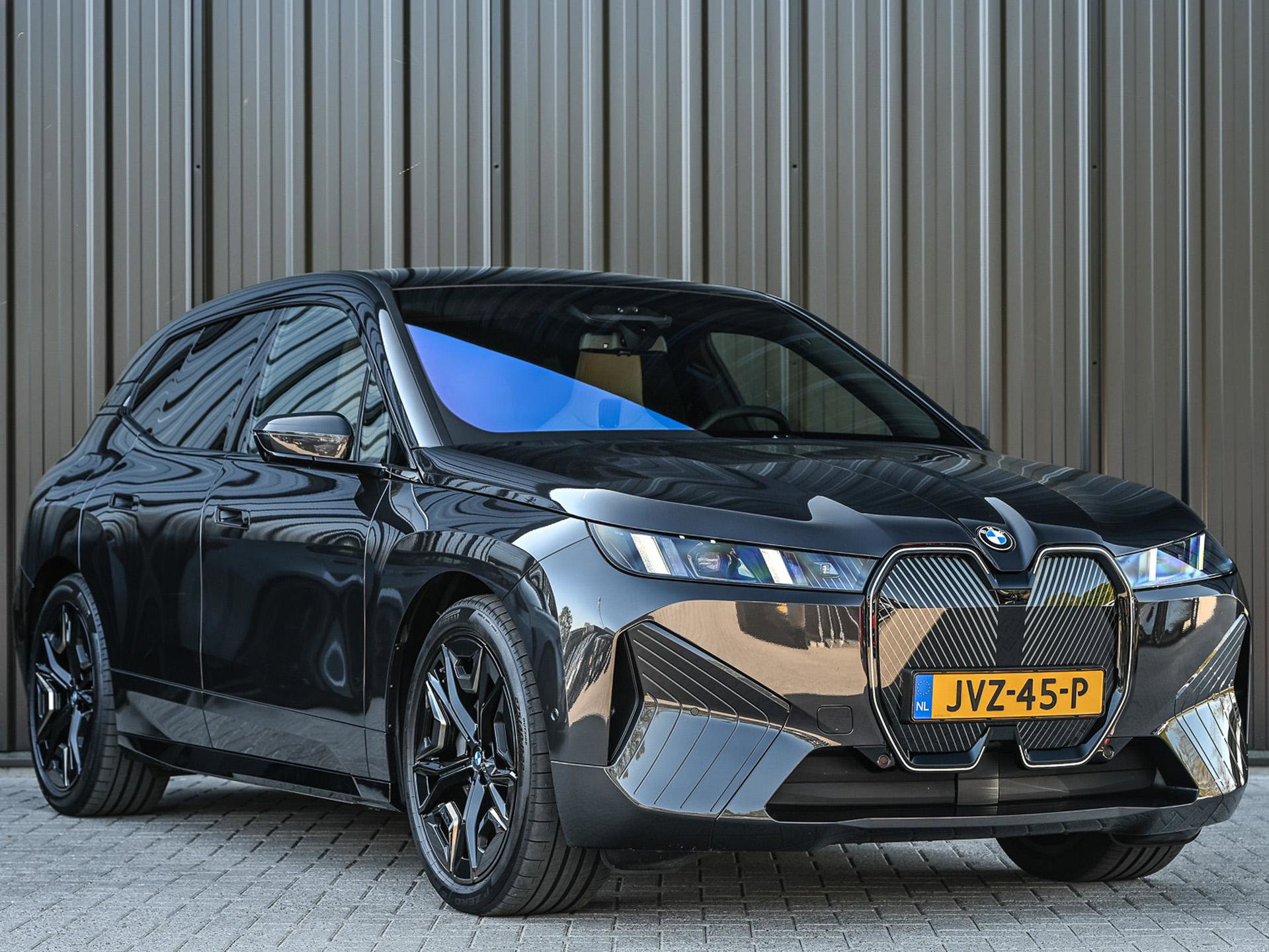 BMW iX - 59
