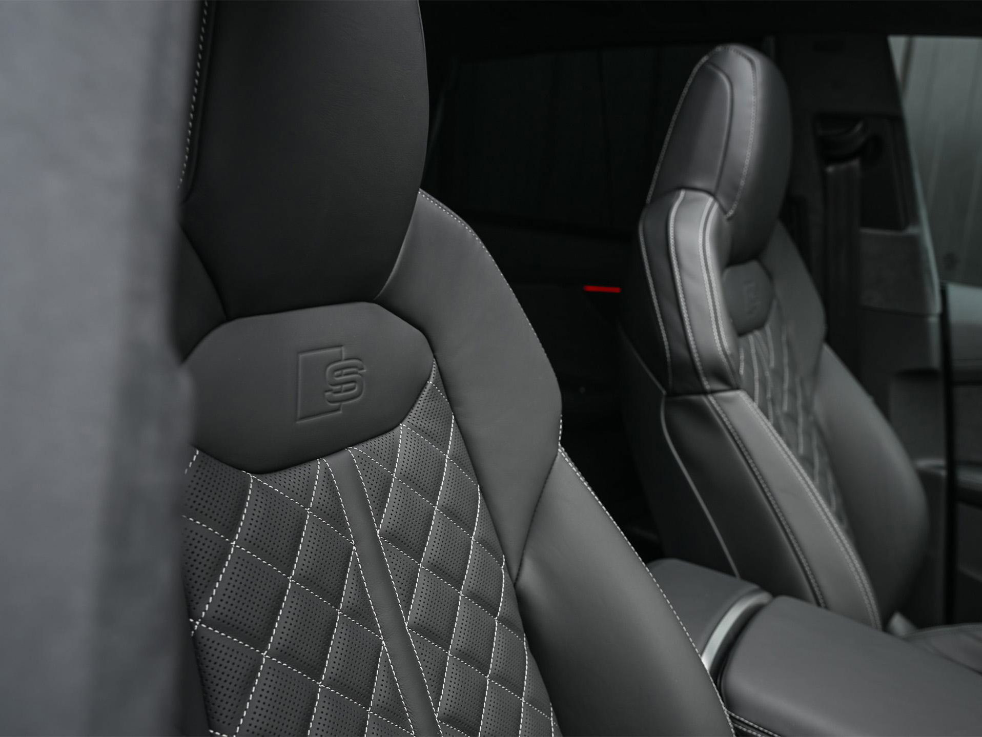 Audi Q8 - 48