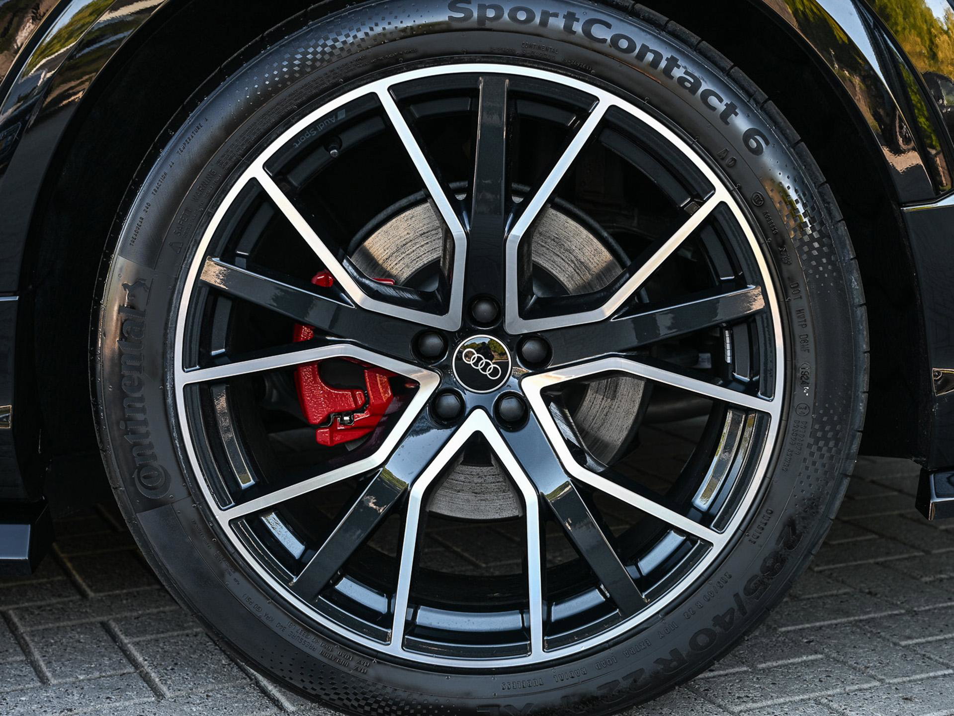 Audi Q8 - 9
