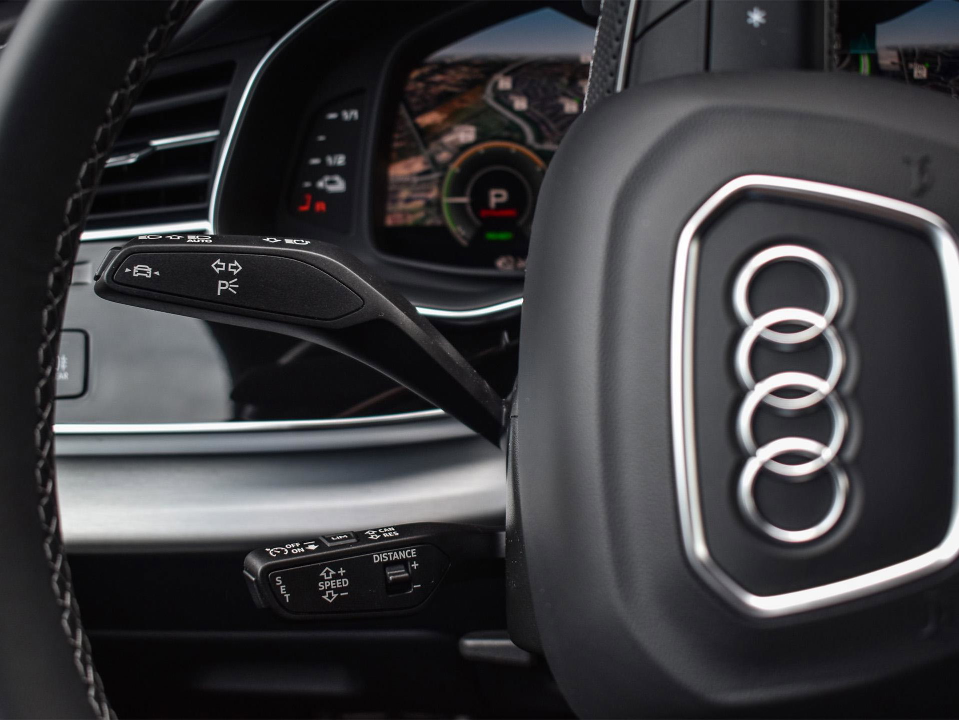 Audi Q8 - 35