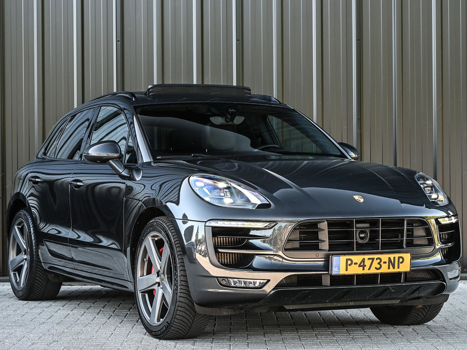 Porsche Macan - 42
