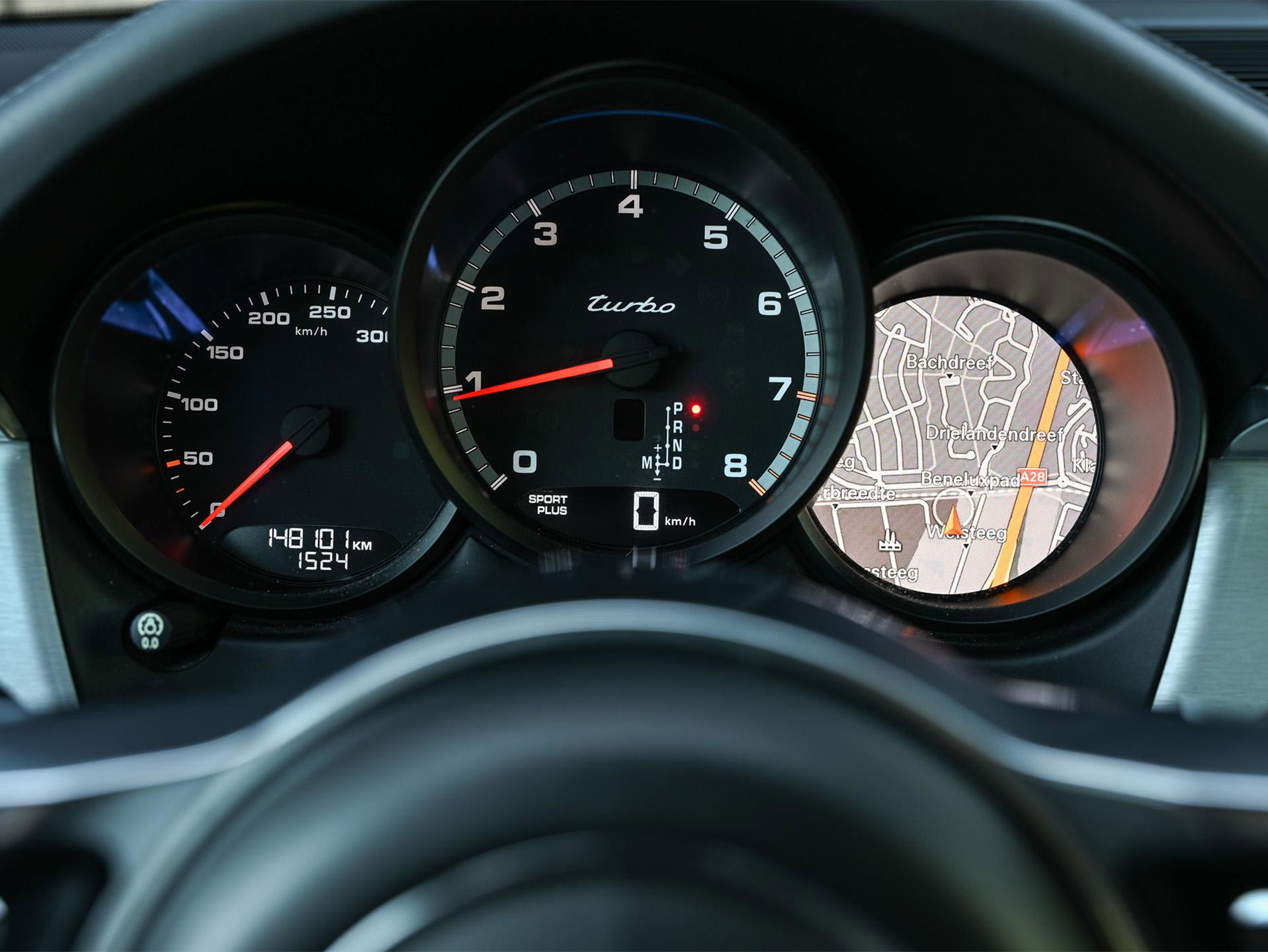 Porsche Macan - 4