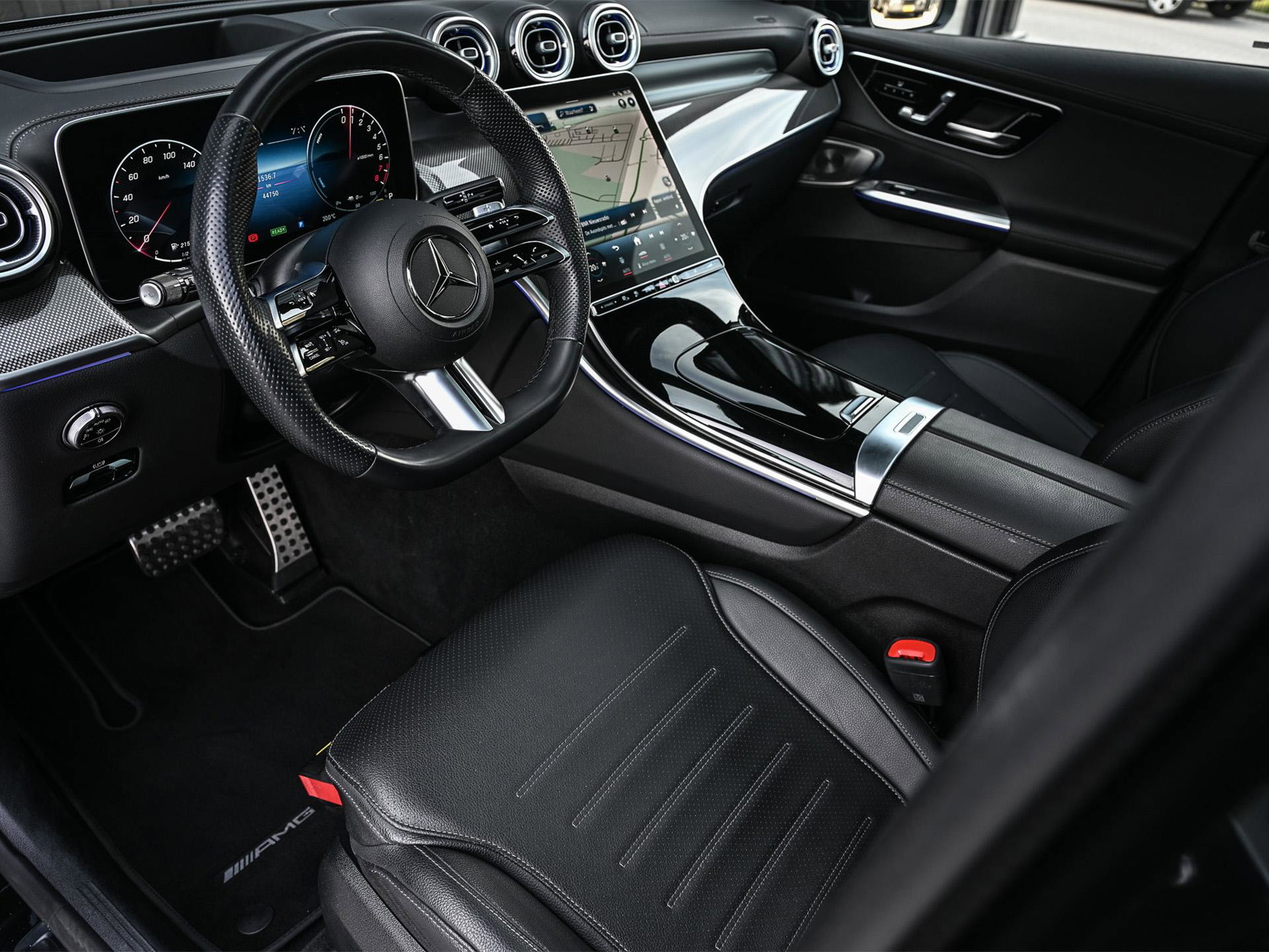 Mercedes-Benz GLC - 13