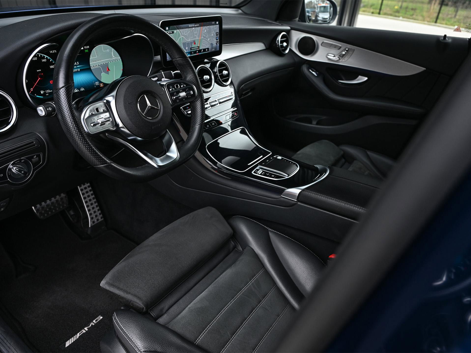 Mercedes-Benz GLC - 13