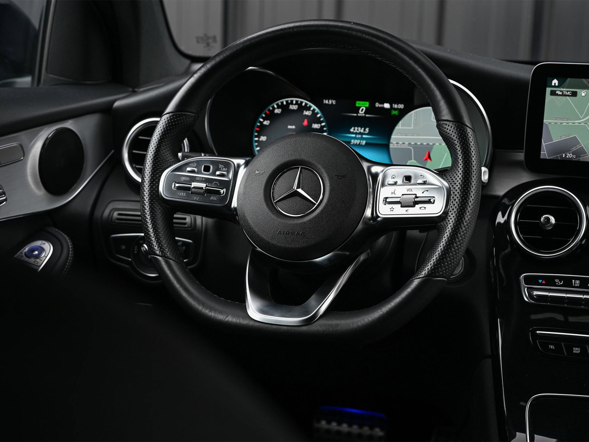 Mercedes-Benz GLC - 35