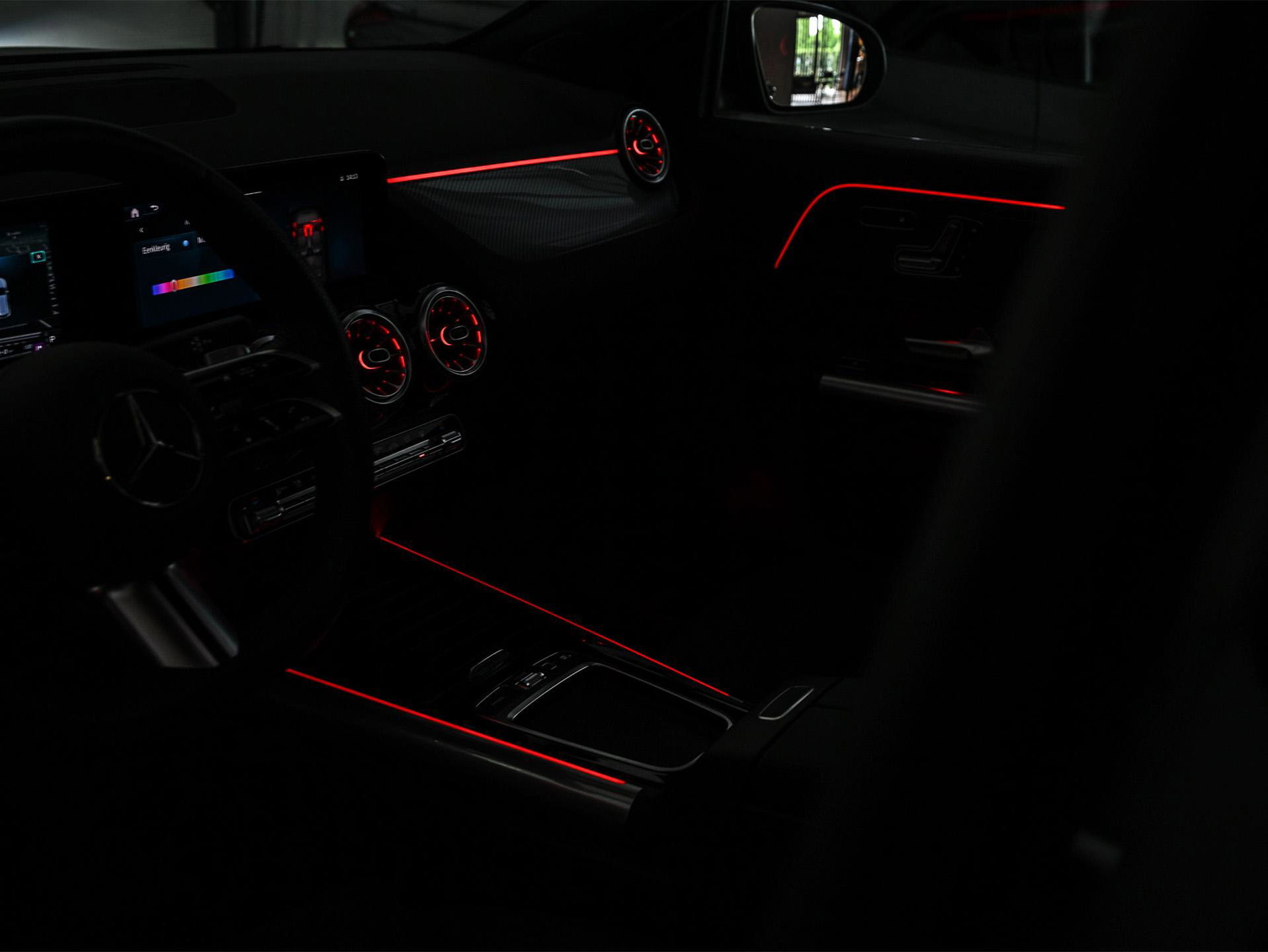 Mercedes-Benz GLA - 39