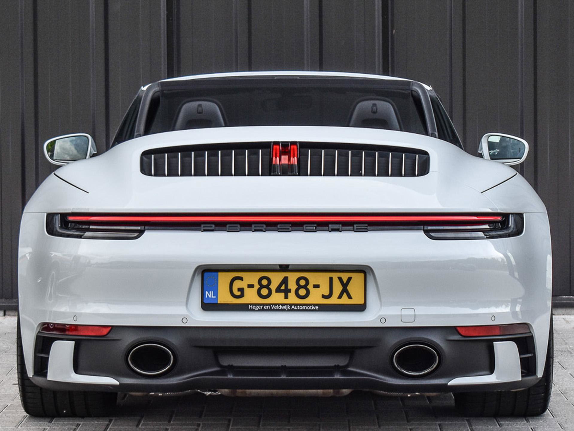 Porsche 911 - 23