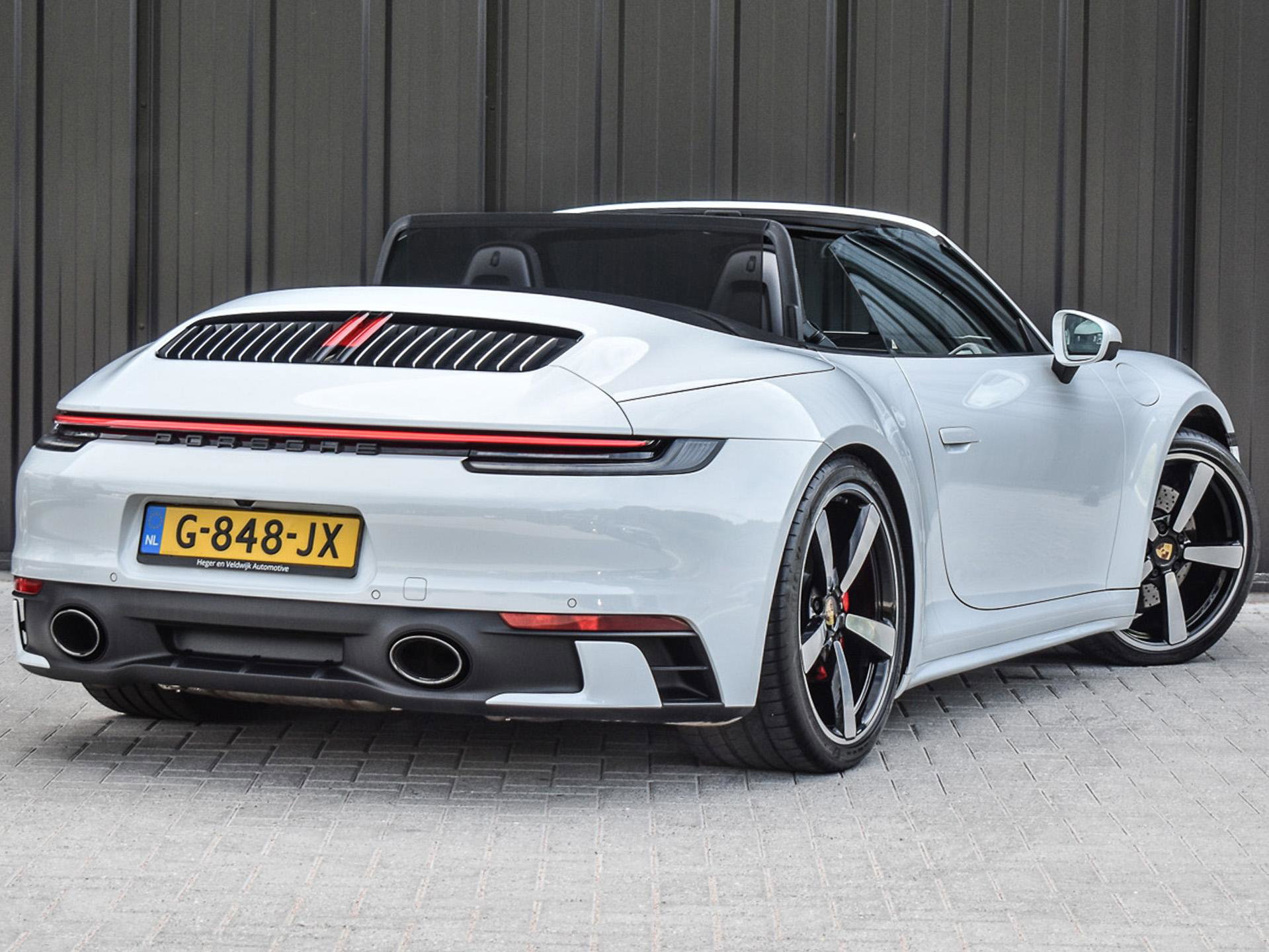 Porsche 911 - 1