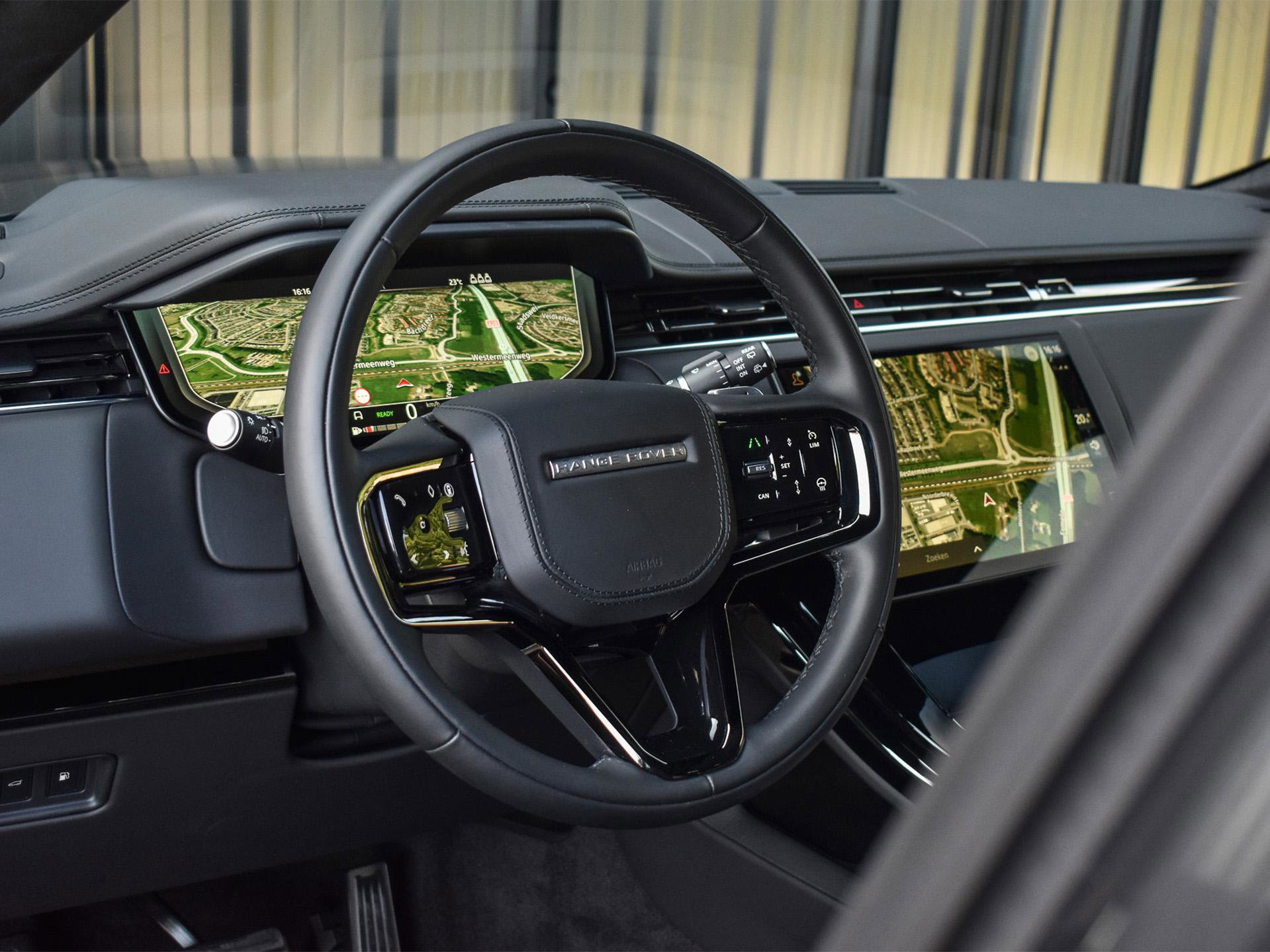 Land Rover Range Rover Sport - 43