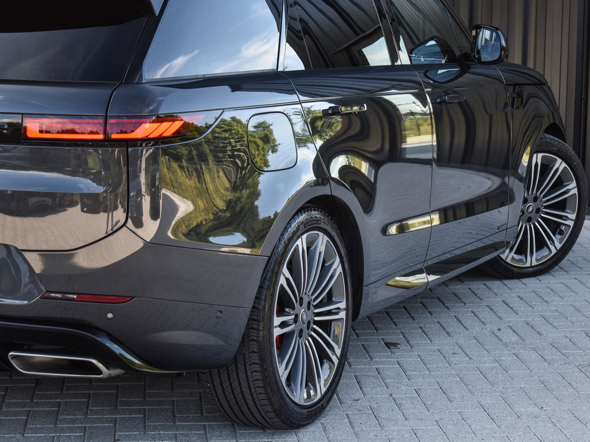 Land Rover Range Rover Sport - 63
