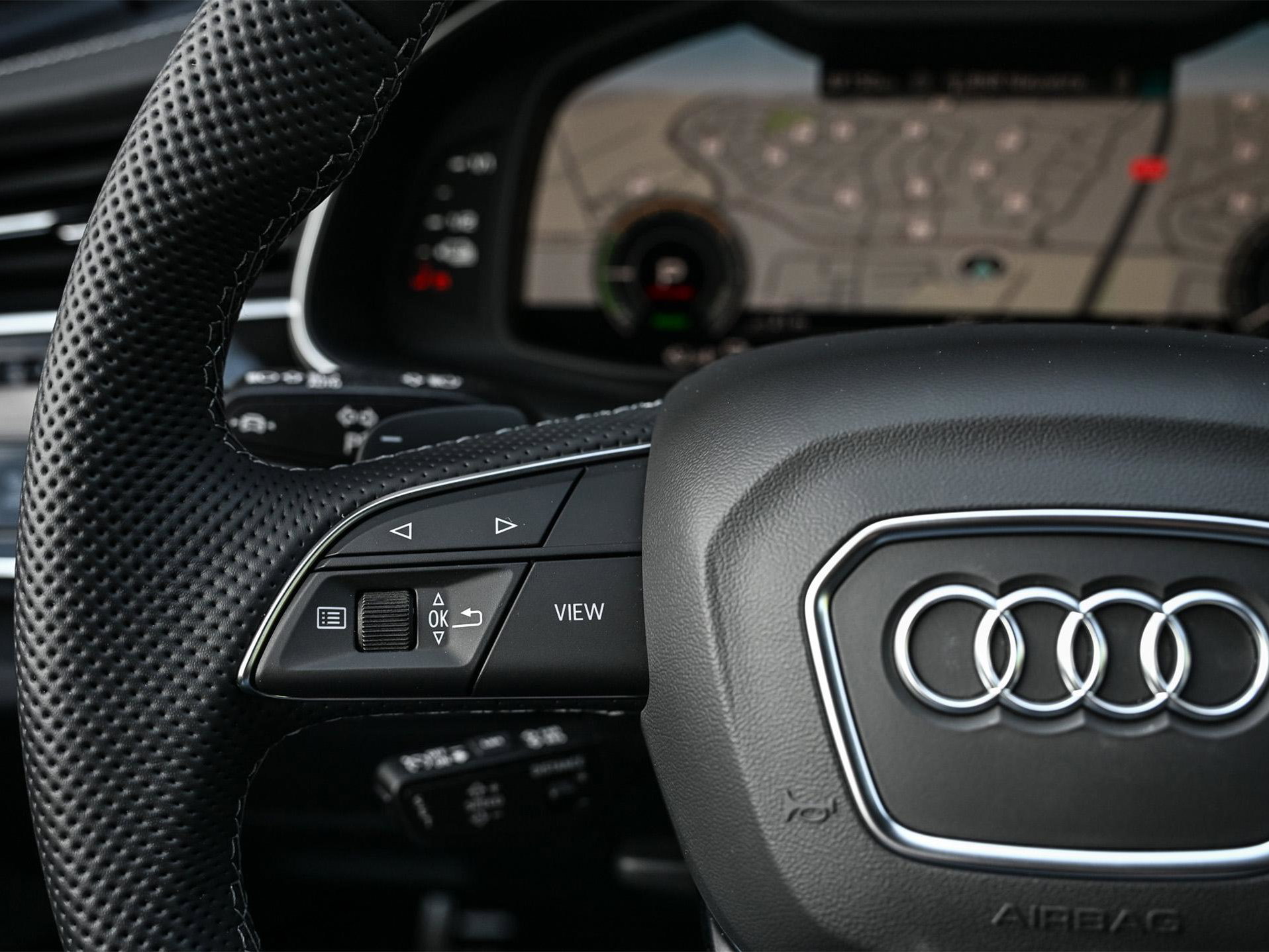 Audi Q8 - 40