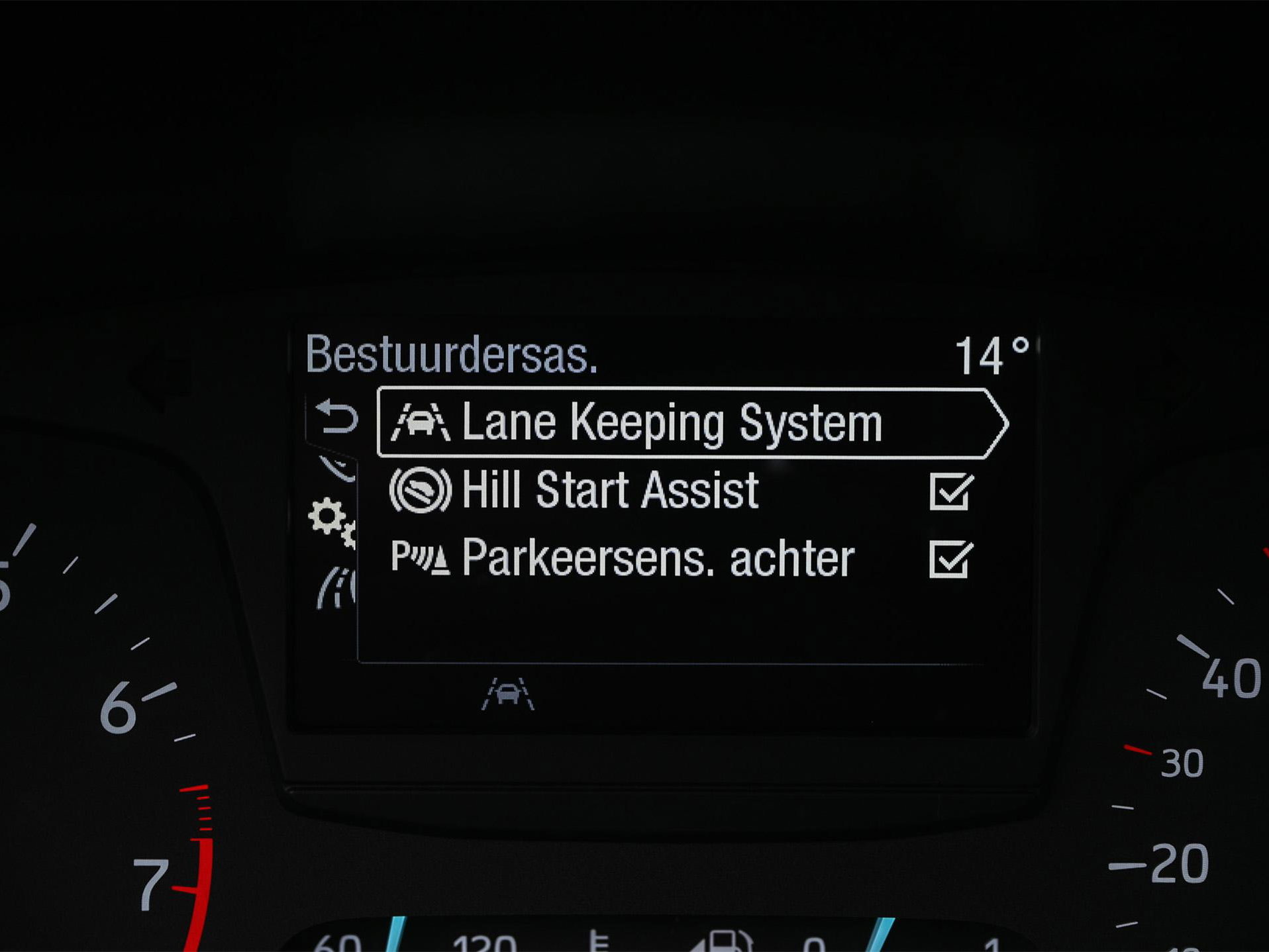 Ford Fiesta - 11