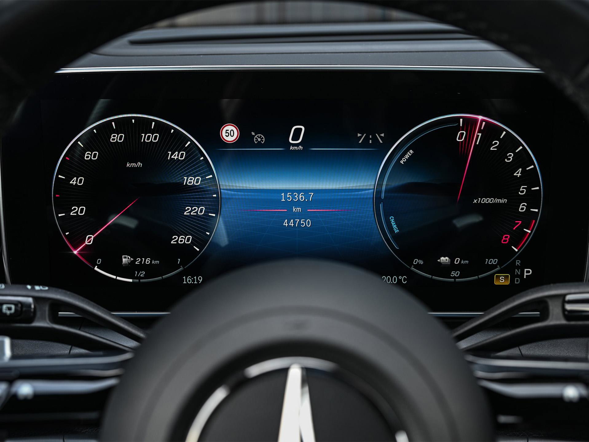 Mercedes-Benz GLC - 4