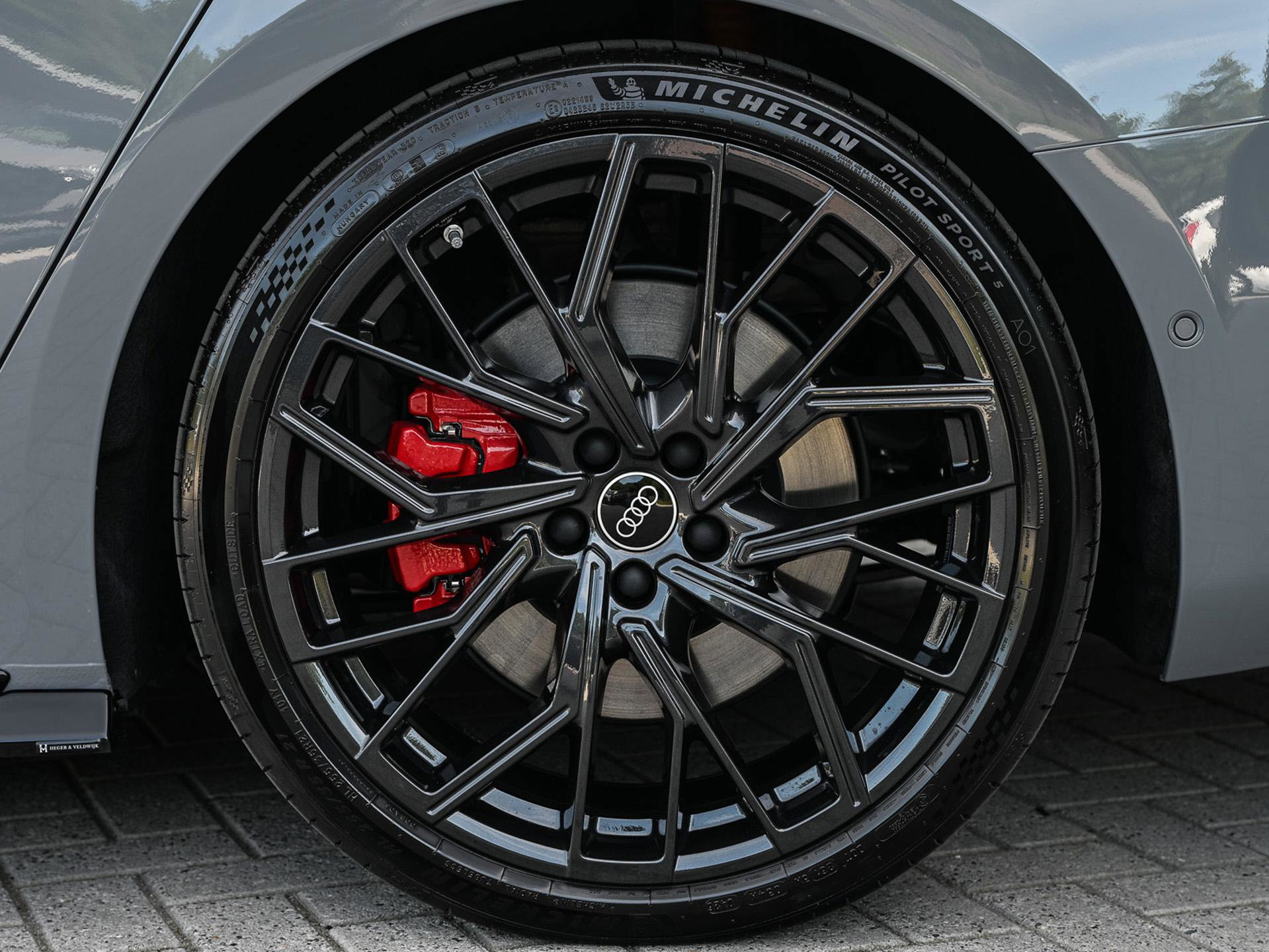 Audi A6 - 8