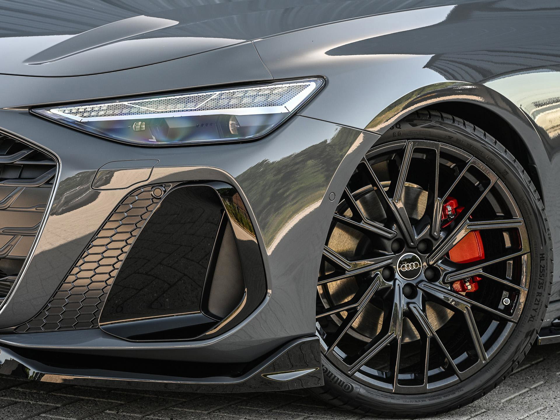 Audi A6 - 6