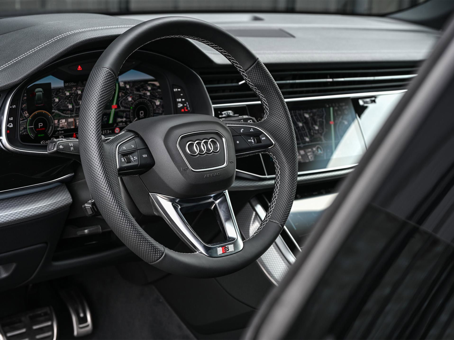 Audi Q8 - 33