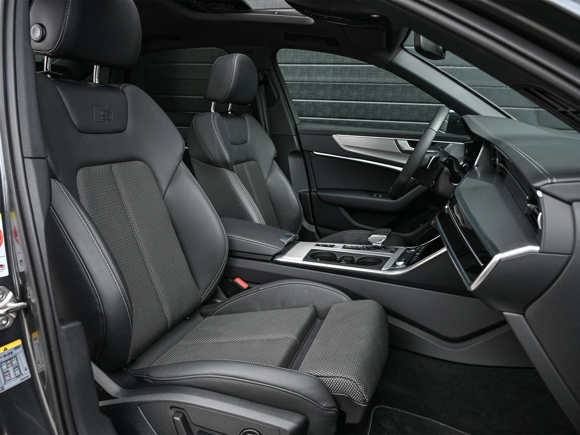 Audi A6 - 1