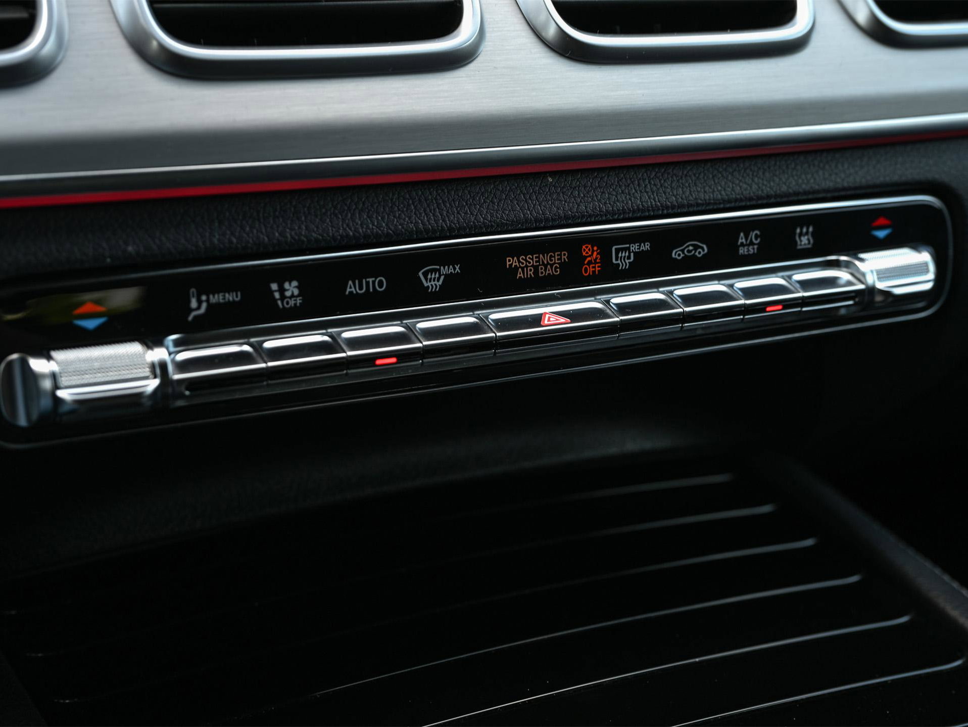 Mercedes-Benz GLE - 32