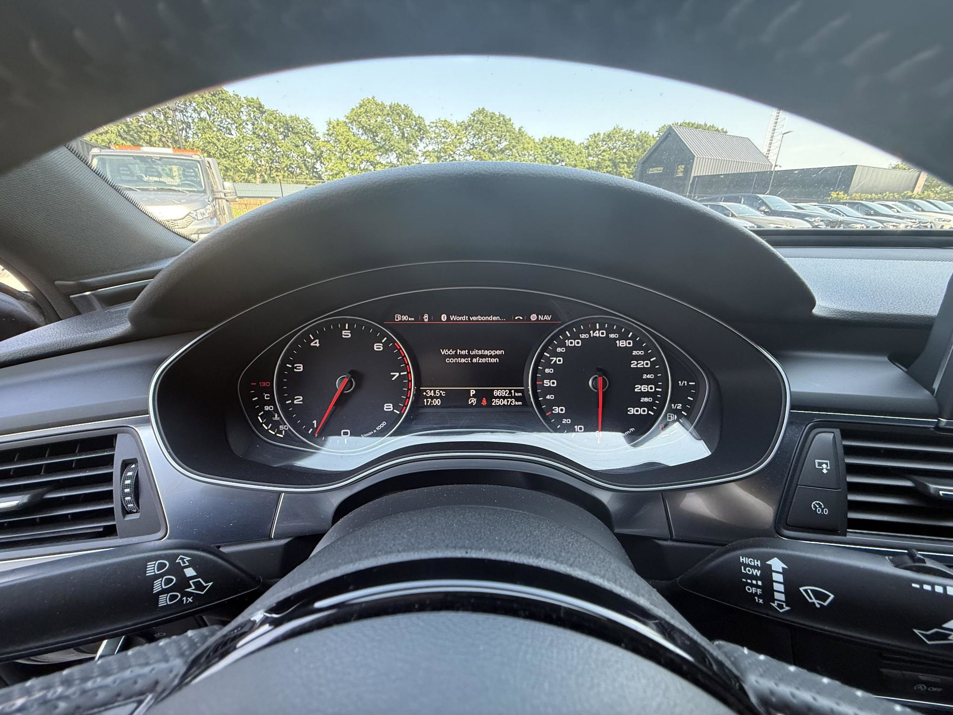 Audi A6 - 1