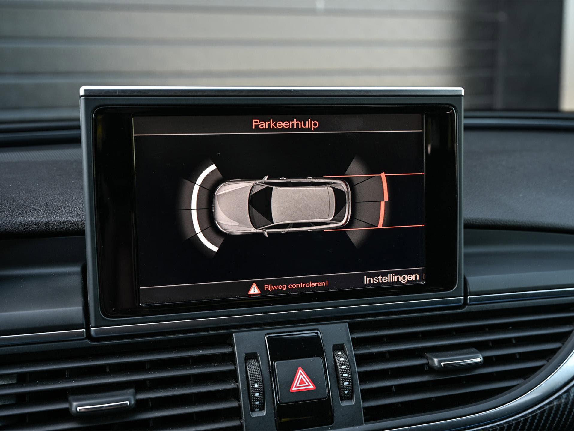 Audi A6 - 1