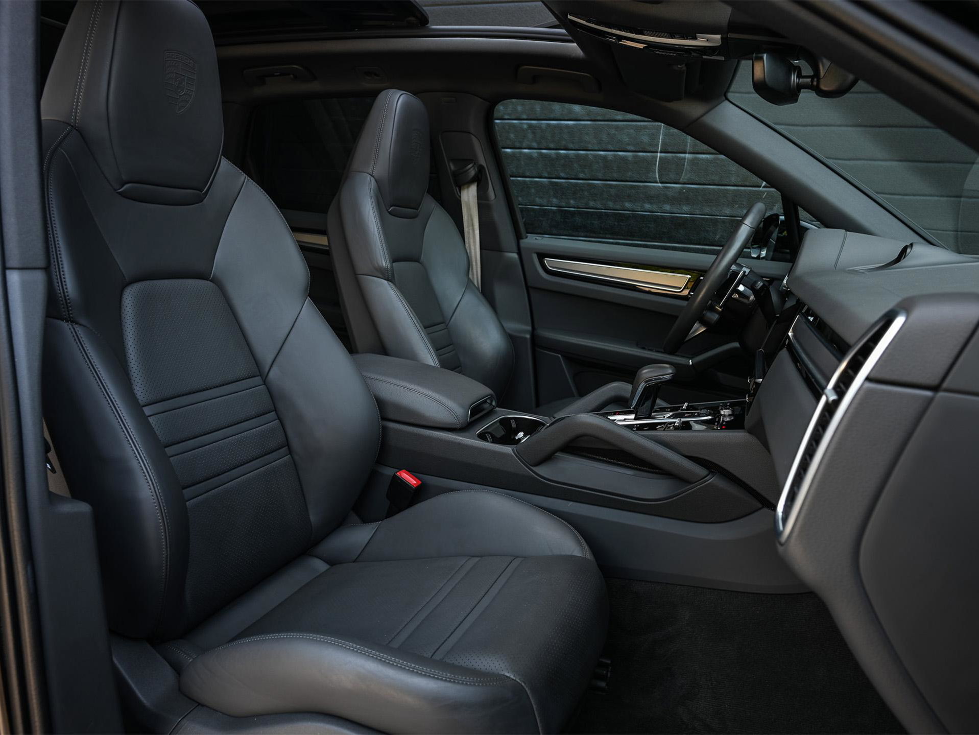 Porsche Cayenne - 16