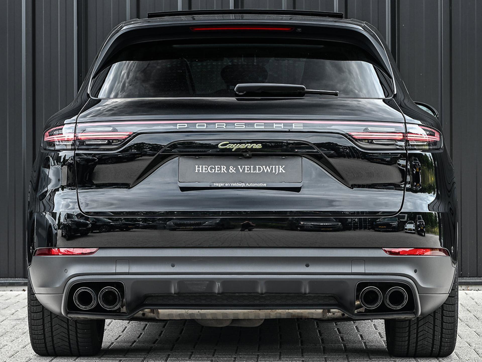 Porsche Cayenne - 19