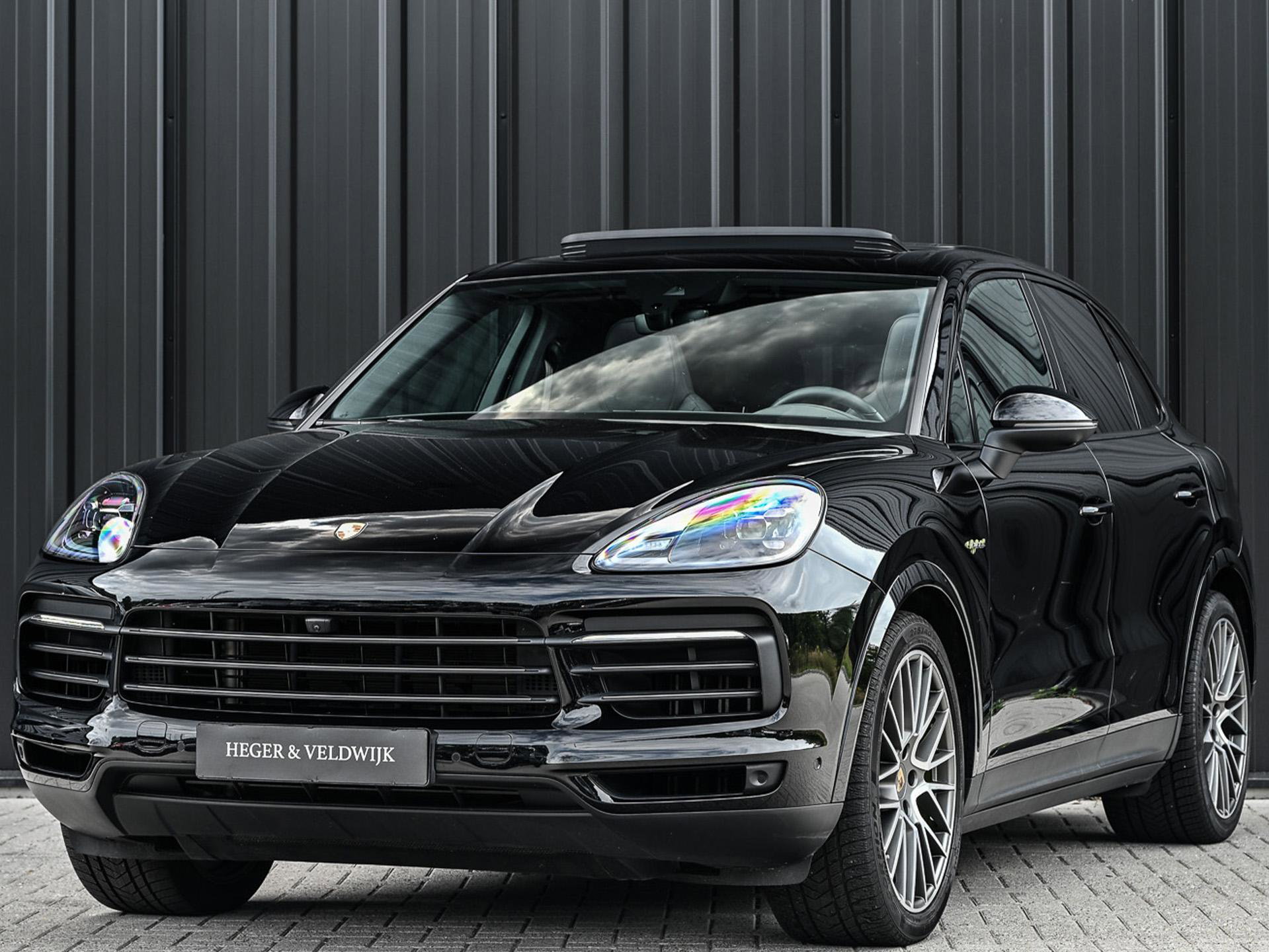 Porsche Cayenne - 6