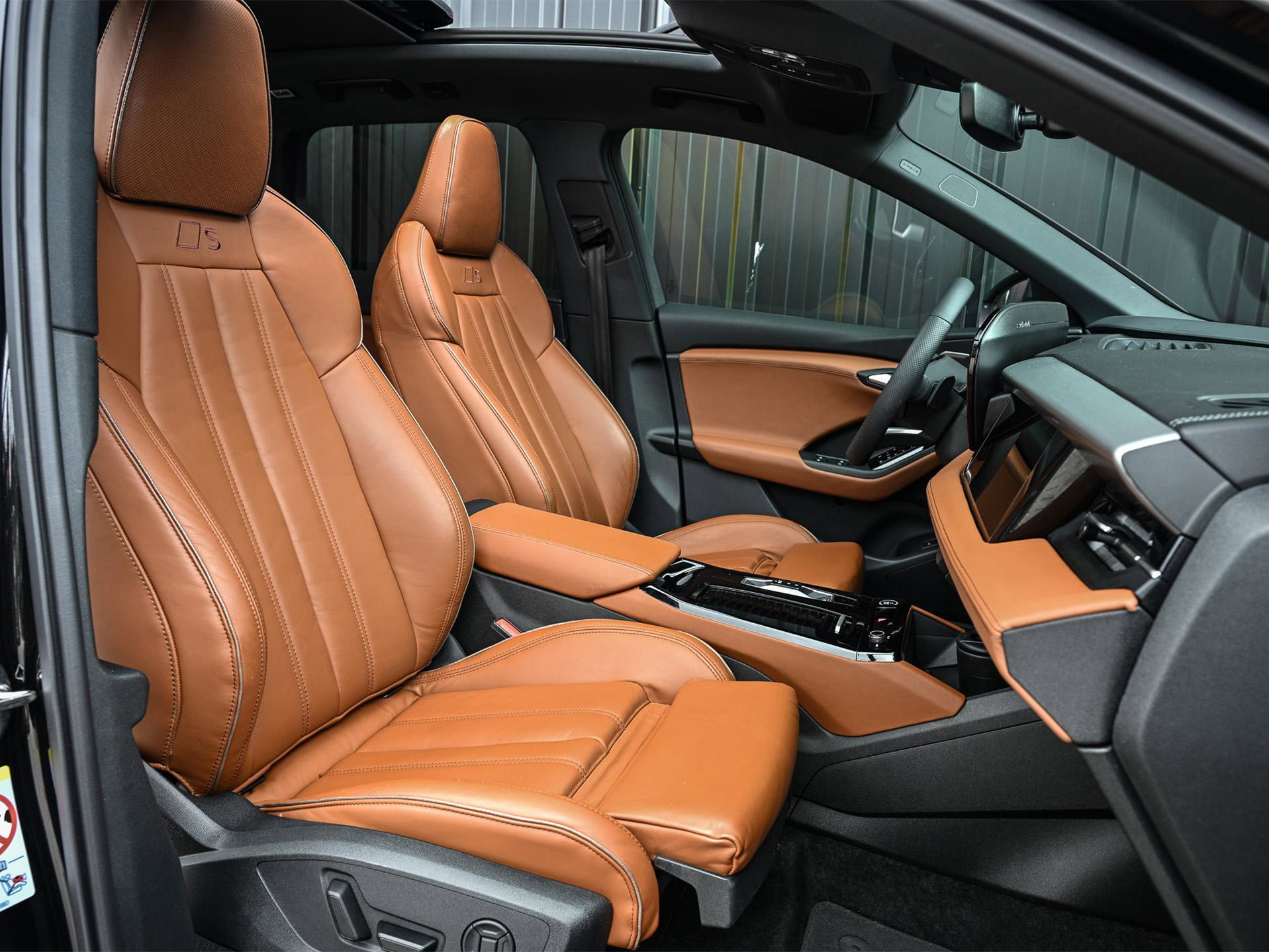 Audi Q6 e-tron - 10