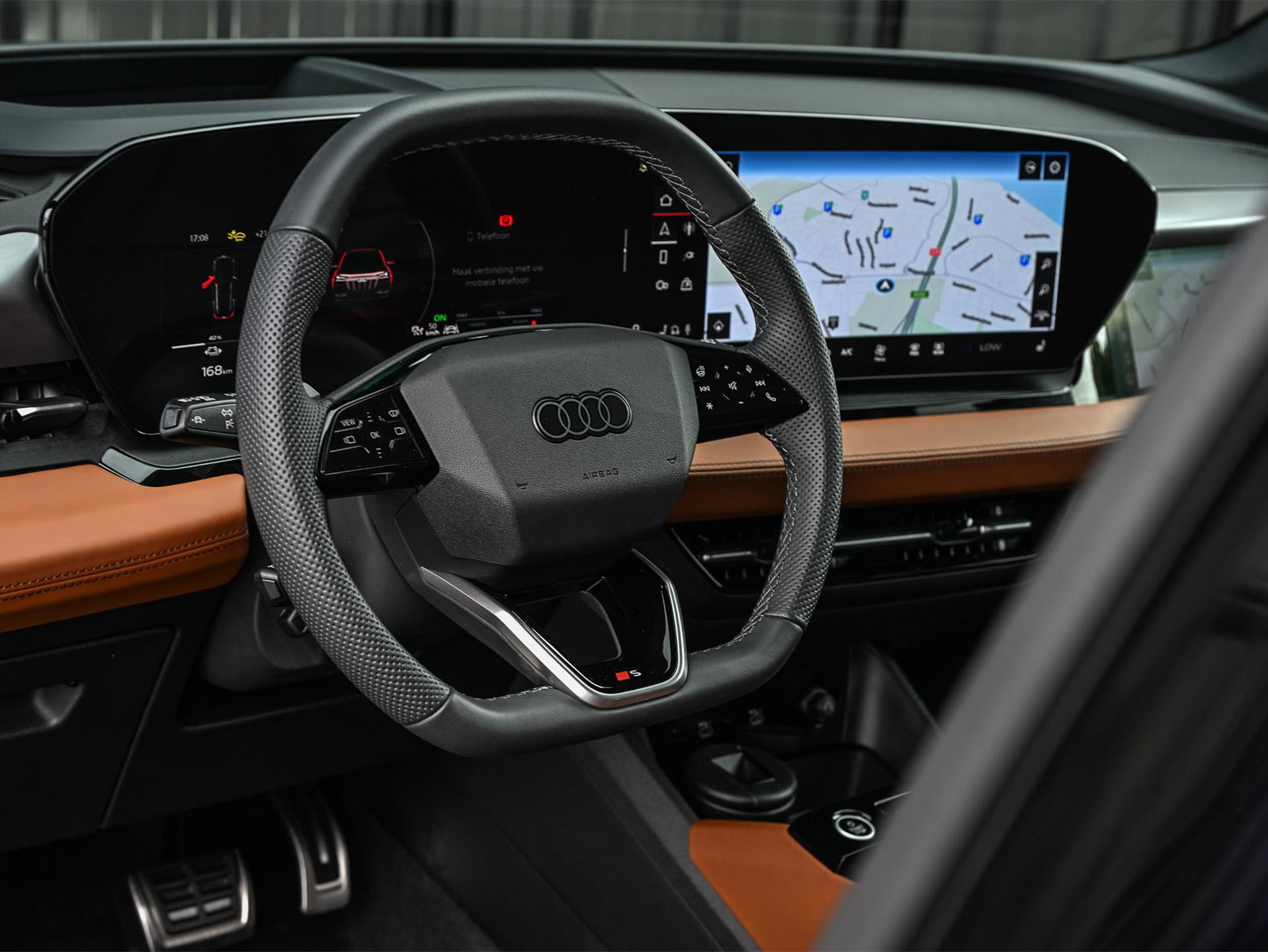 Audi Q6 e-tron - 30