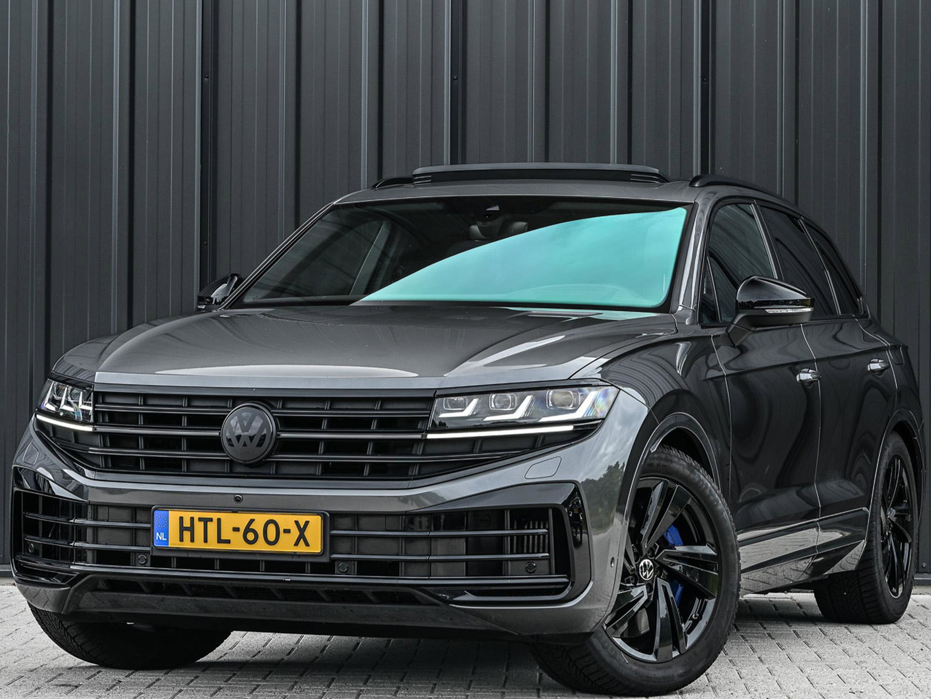 Volkswagen Touareg - 0