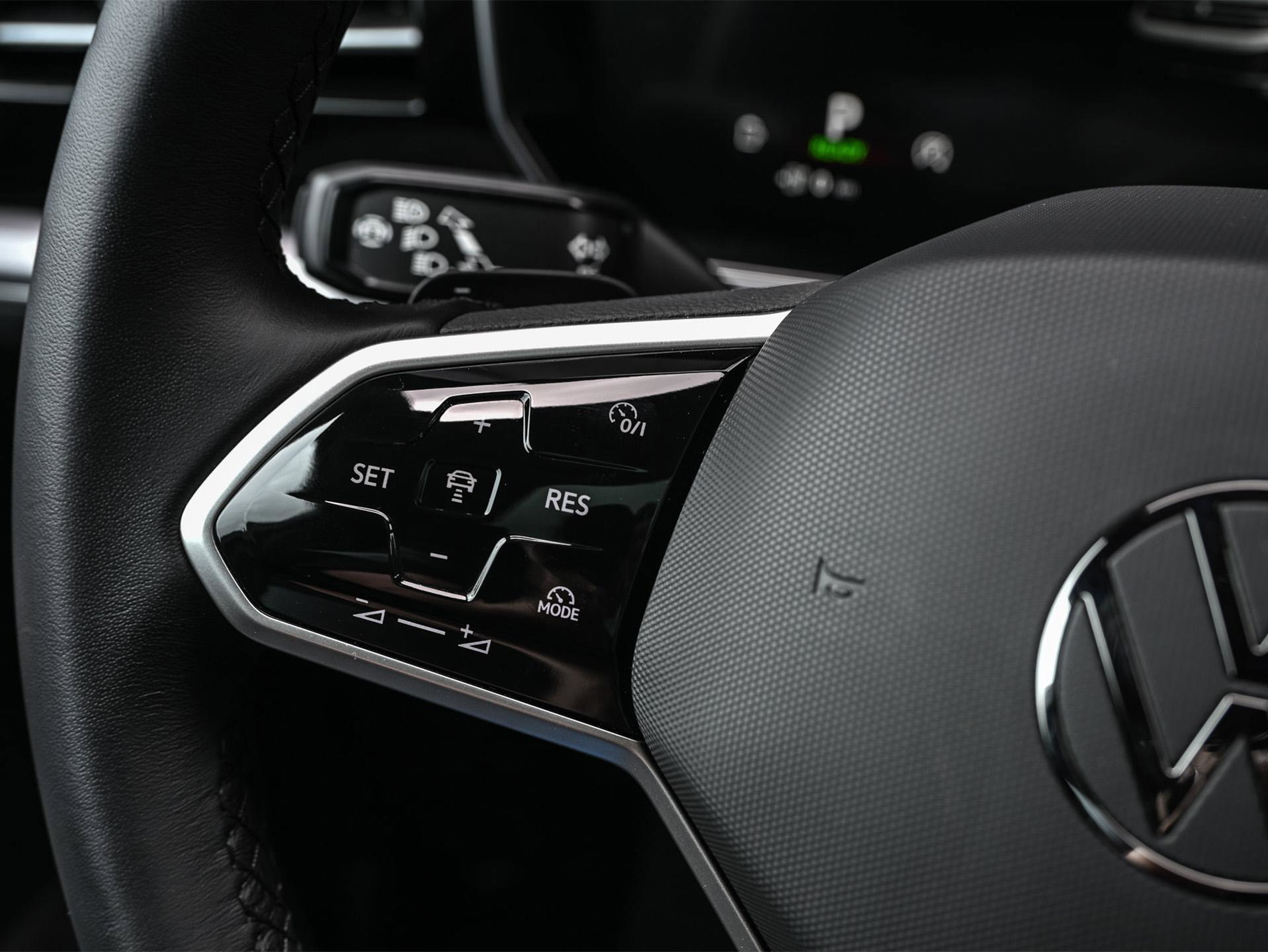 Volkswagen Touareg - 16