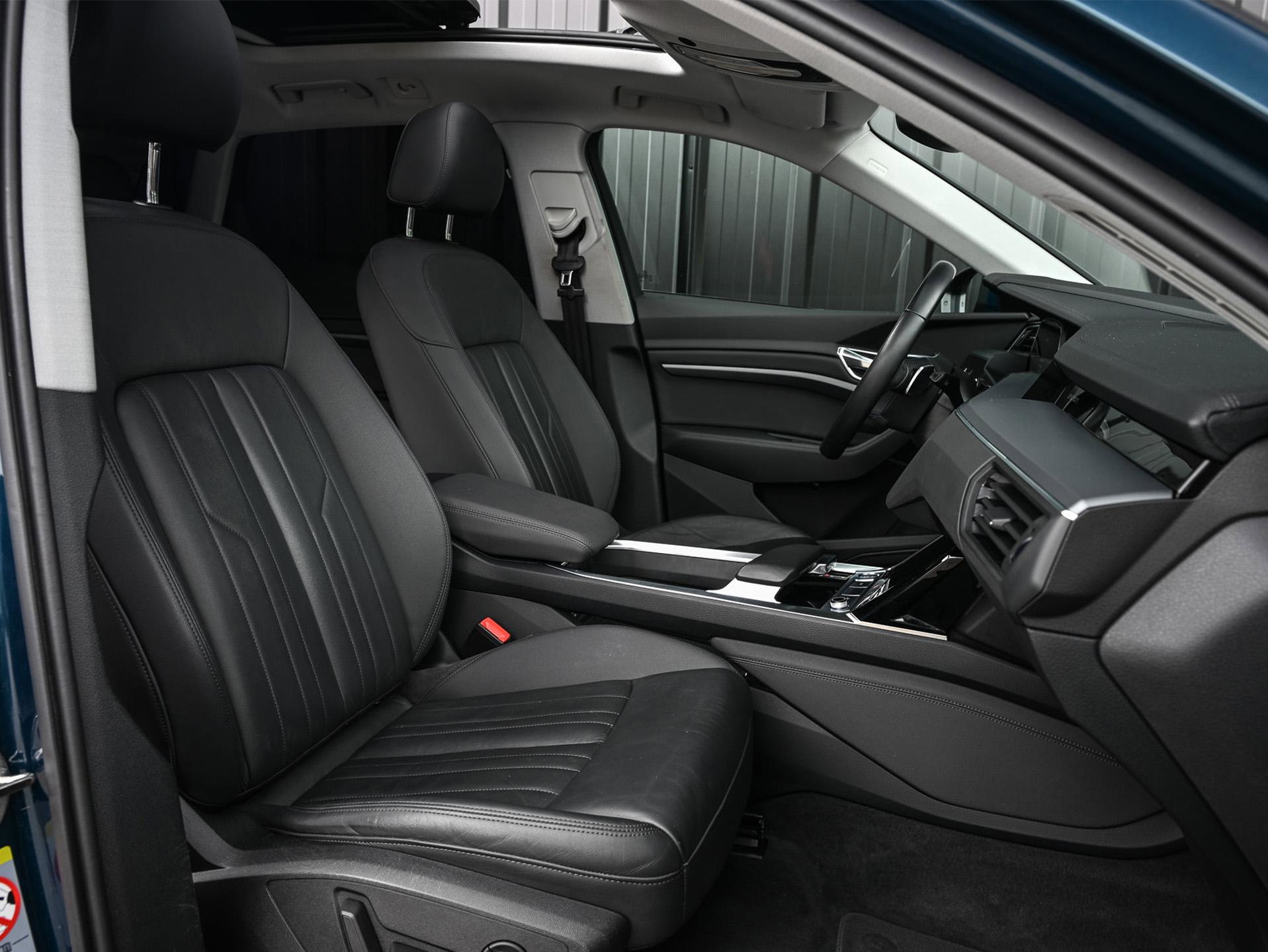 Audi e-tron - 10