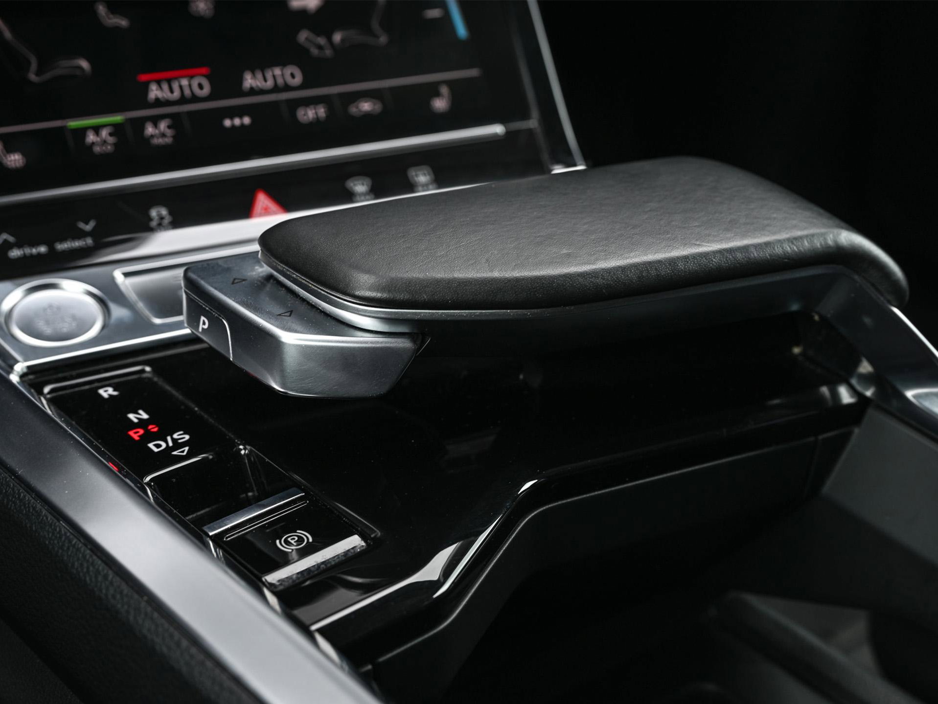Audi e-tron - 23
